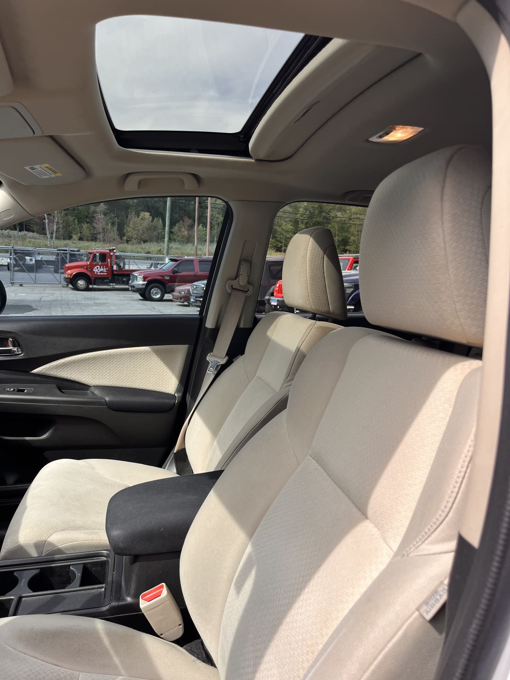 NEW ARRIVAL!! 2015 HONDA CRV-EX!!! The definition of reliability!! Moonroof, heated seats, Bluetooth, backup camera and more! AWD!! With 130k miles it’s not even broken in yet!! Won’t last at ONLY $12,900!!