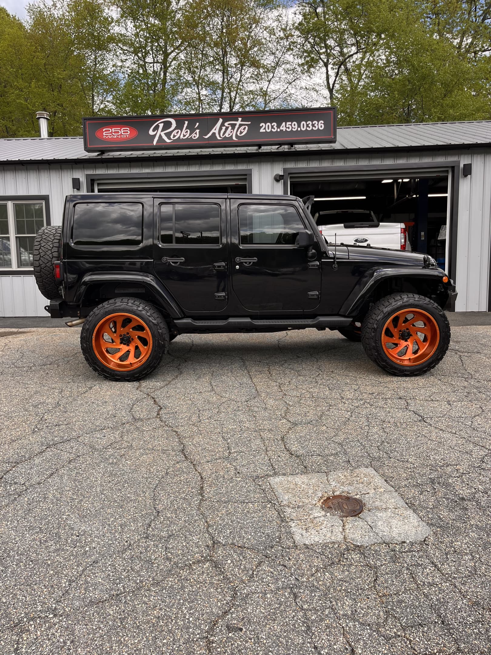 NEW ARRIVAL!!! 2016 JEEP WRANGLER UNLIMITED SAHARA!!! This one is one of a kind! Heated leather seats, color matching freedom hardtop, remote start, Bluetooth and much more!! 93k miles! Runs and drives like new! Too many mods to list!! All work done here at Rob’s!!! Won’t last at ONLY $22,900!!!