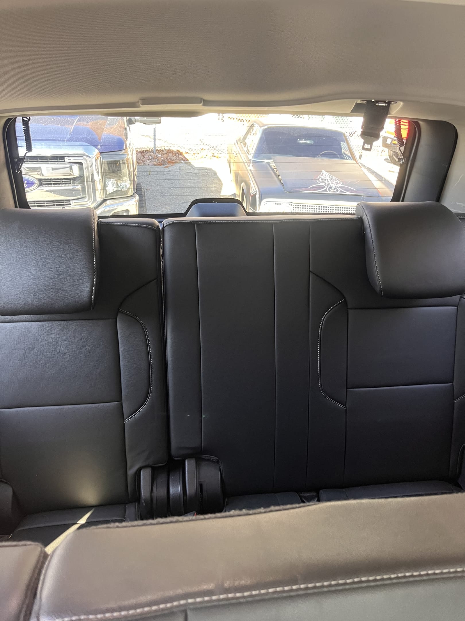 NEW ARRIVAL!! 2018 Chevrolet Tahoe LT! ONLY 69,600 miles!! Loaded with 20” wheels, navigation, heated front and rear seats, heated steering wheel, DVD, remote start, Bose stereo, moonroof and much much more!! Runs and drives like new! Won’t last at $31,900!!