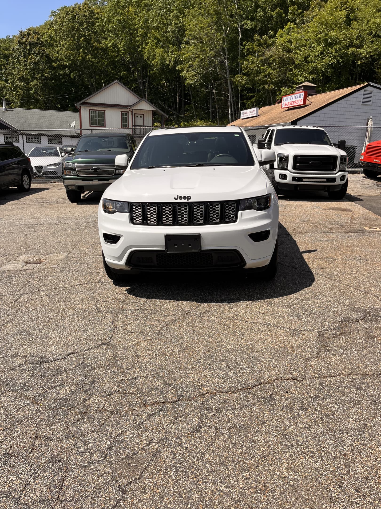 NEW ARRIVAL!!! 2019 JEEP GRAND CHEROKEE ALTITUDE!!! One owner clean carfax!! Only 72k miles!! Loaded with navigation, moonroof, heated seats, heated steering wheel, remote start, backup camera and much more!! Won’t last at ONLY $22,900!!!