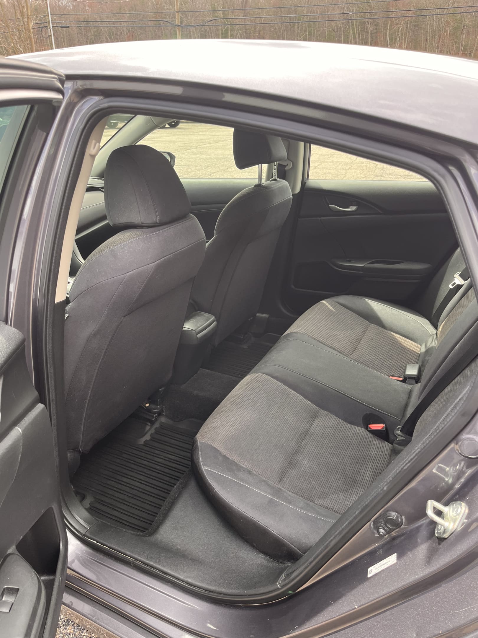 NEW ARRIVAL!!! 2019 HONDA INSIGHT EX HYBRID!! One owner car! Clean carfax! Keyless entry! Push button start! Bluetooth! Sport drive and much more! Great on gas! Always serviced! 124,500 highway miles! Looks and runs great!! Priced well below retail! Won’t last at ONLY 12,900!!!