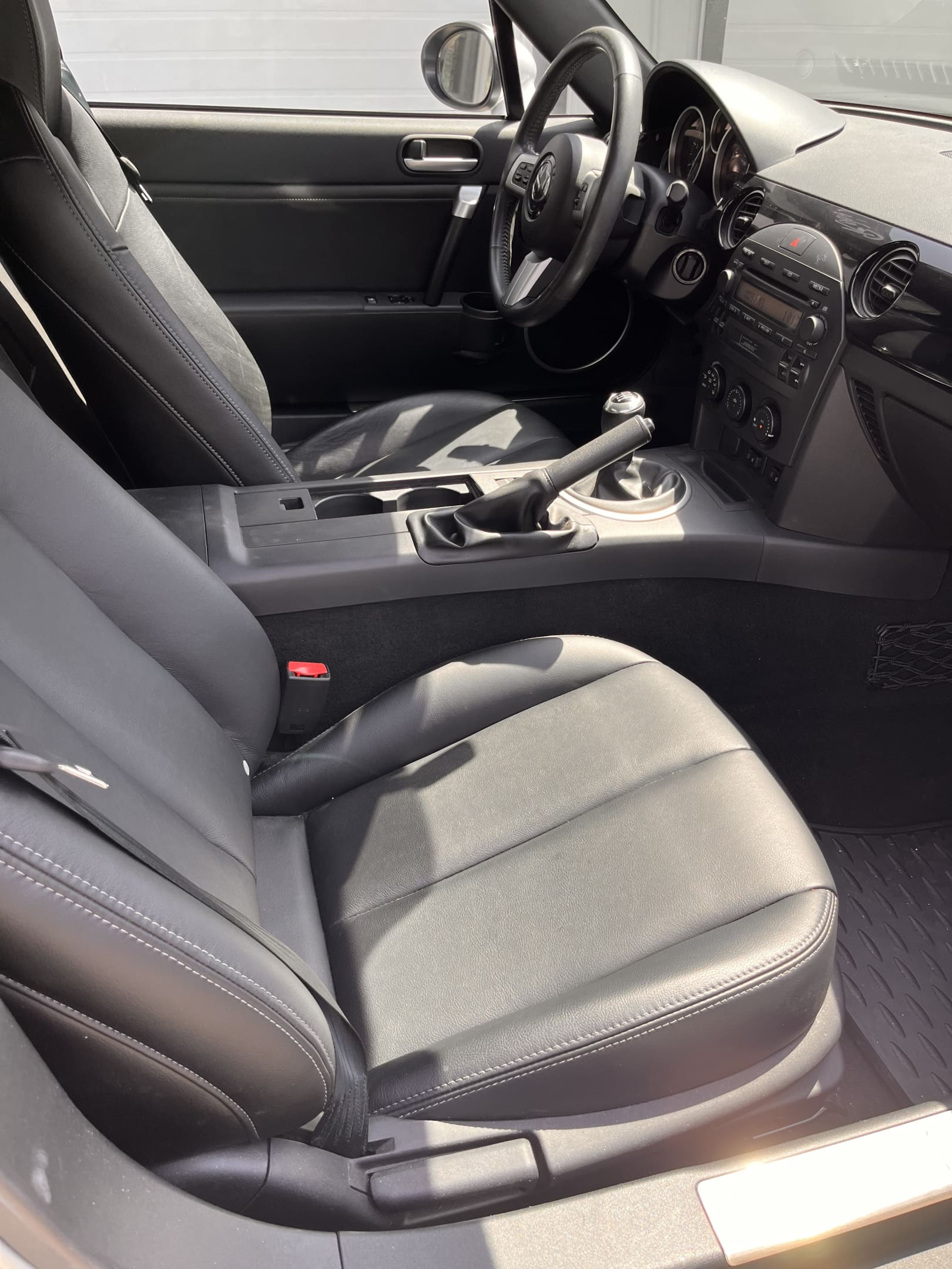 NEW ARRIVAL!! 2006 MAZDA MX-5 MIATA TOURING!! One owner car! Heated leather seats, 6 disc BOSE STEREO, 6 speed and much more! ELDERLY OWNED! Comes with all records, books and keys! ONLY 10,196 miles!! Clean carfax!! Convertible season is here!! Won’t last at only $15,900!!