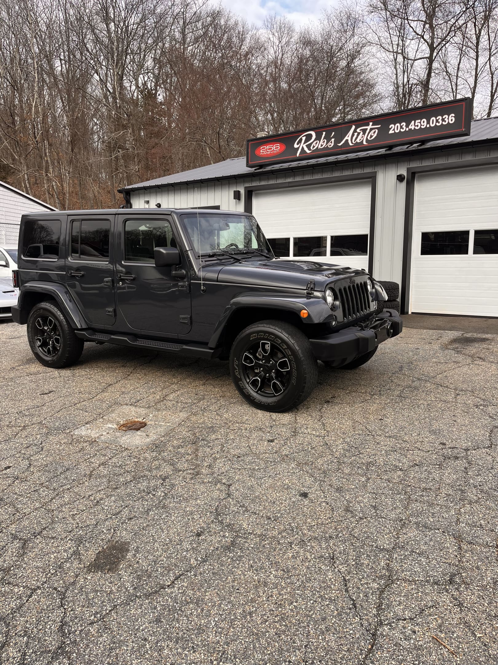 NEW ARRIVAL!!! 2018 JEEP UNLIMITED ALTITUDE!!! One owner car!! Loaded with heated leather seats, alpine 9 speakers with all weather subwoofer, power bulge hood, body color freedom hardtop, premium black sunrider soft top, hard top headliner, Bluetooth, backup camera and much more!! Best of all ONLY 39k miles!!! Won’t last at only $28,900!!