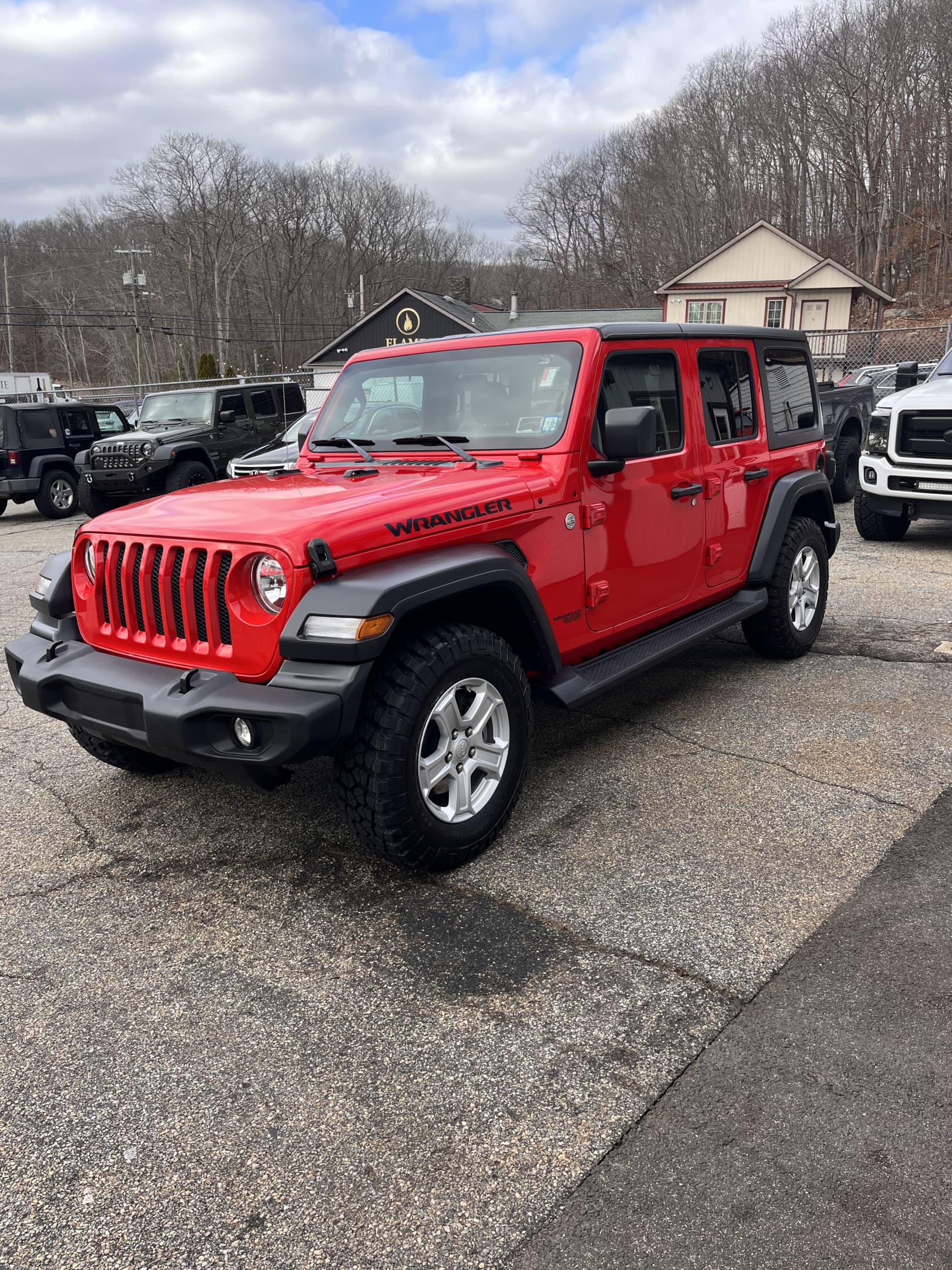 NEW ARRIVAL!! 2018 Jeep Wrangler unlimited Sport S!! ONLY 39k miles! Heated seats, heated steering wheel, remote start, Bluetooth and much much more!! Runs and drives like new! Won’t last at ONLY $26,900!!