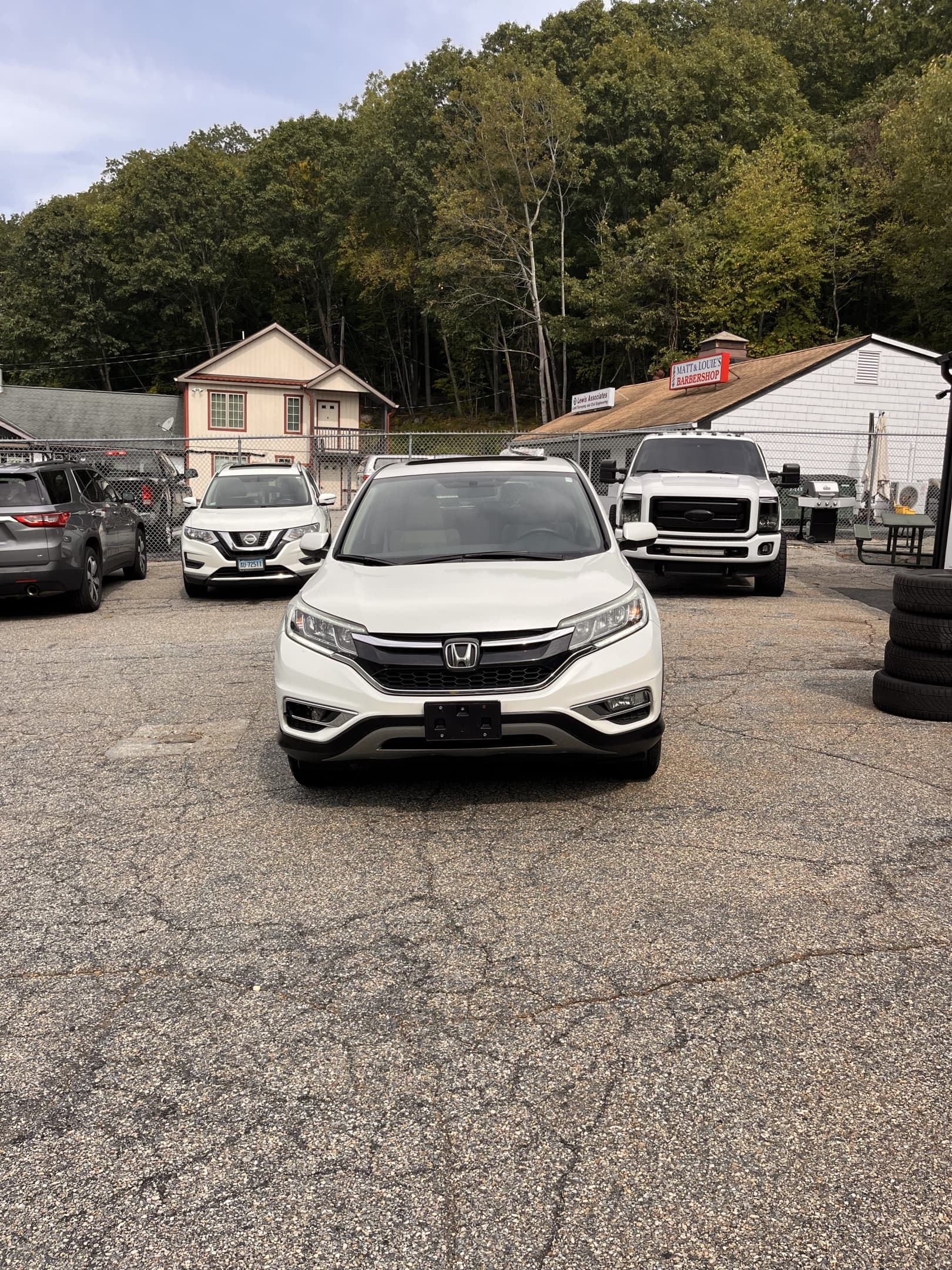 NEW ARRIVAL!! 2015 HONDA CRV-EX!!! The definition of reliability!! Moonroof, heated seats, Bluetooth, backup camera and more! AWD!! With 130k miles it’s not even broken in yet!! Won’t last at ONLY $12,900!!