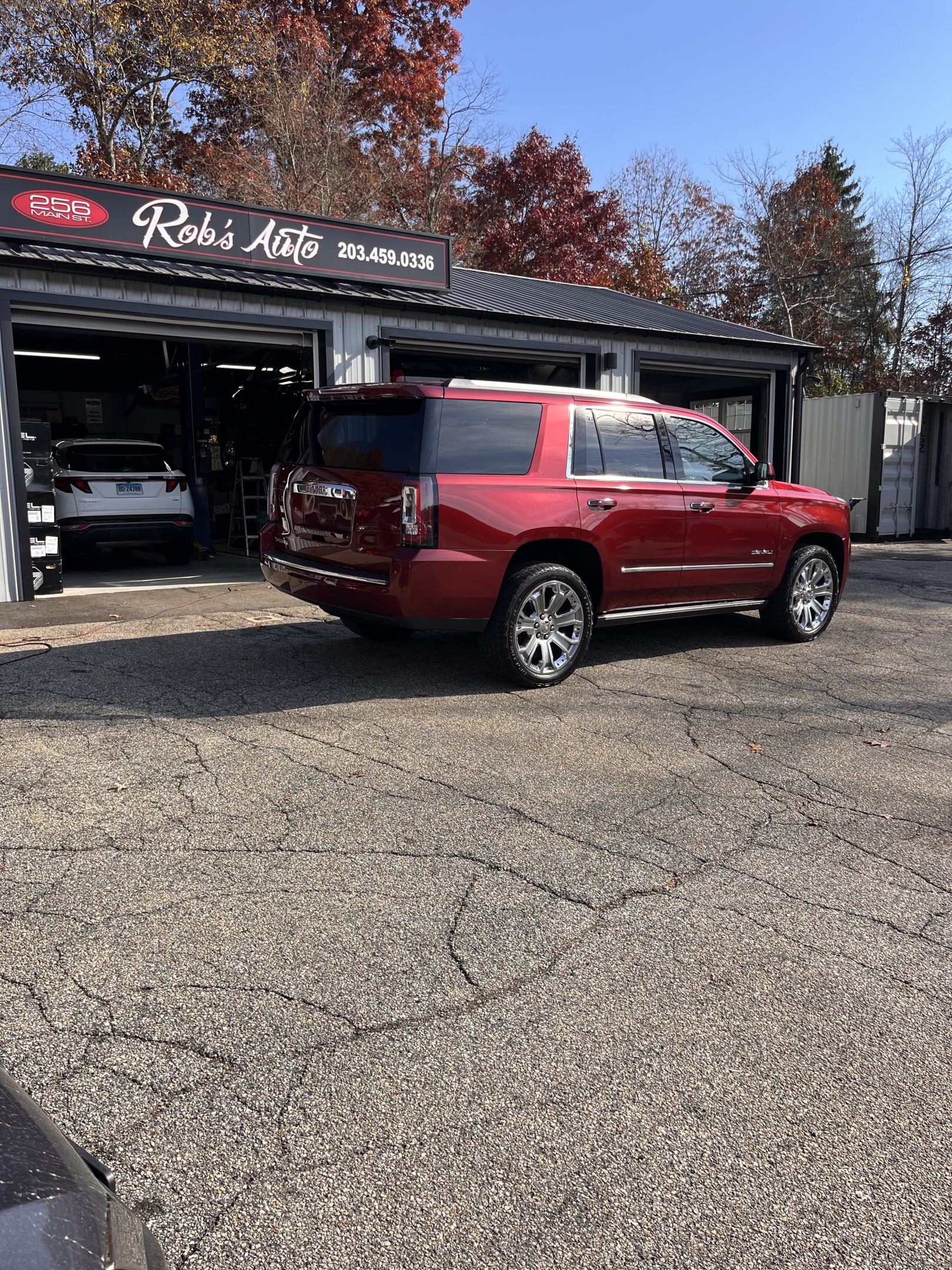 NEW ARRIVAL!! 2018 GMC Yukon Denali!! One owner car! Perfect Carfax! ONLY 47k miles! Loaded with navigation, DVD, heads up display, 22” wheels, retractable side steps, heated and cooled front seats, heated 2nd row captains chairs, third row, moonroof and much much more. Why buy new!! Won’t last at $38,900!!