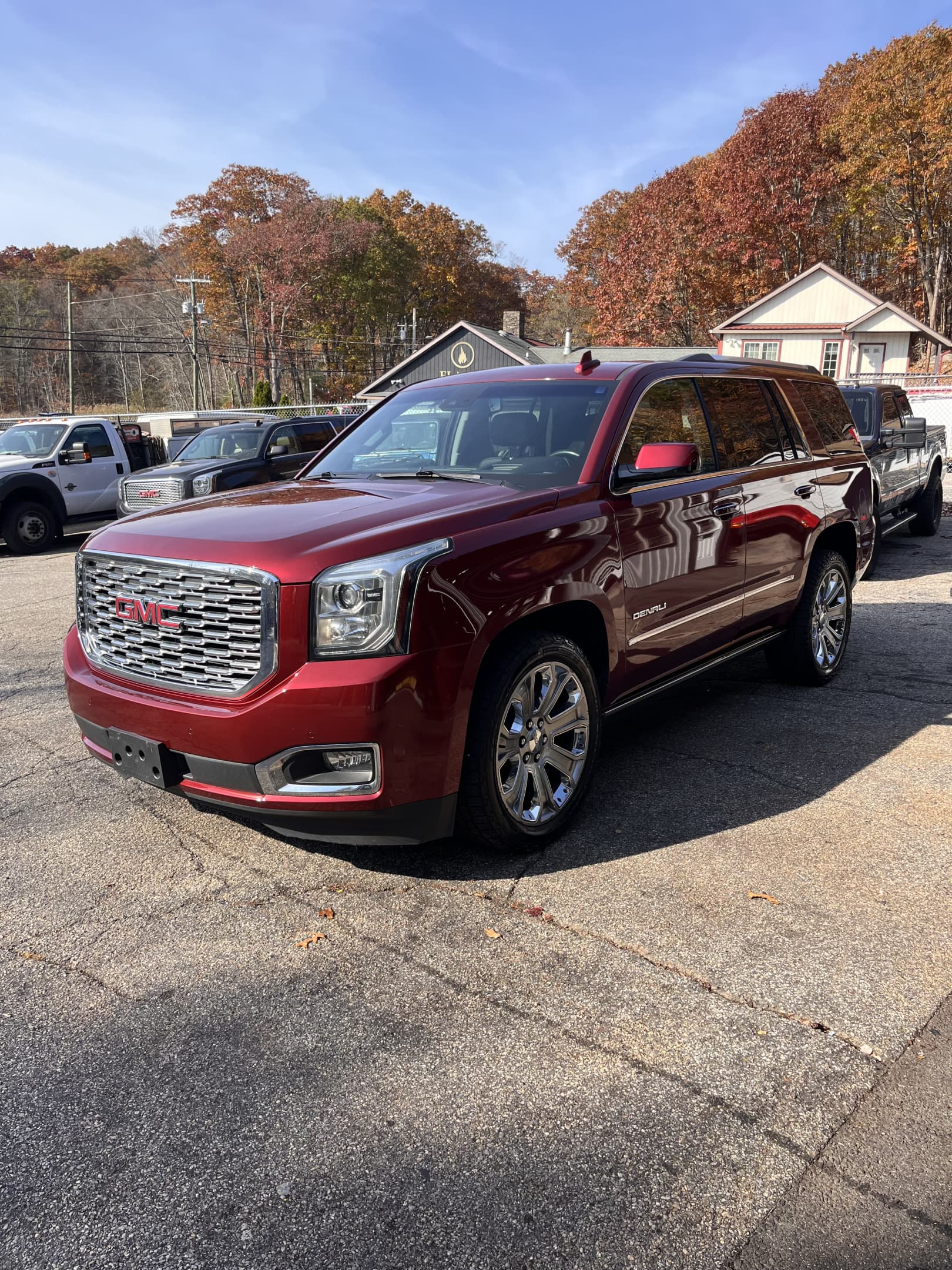NEW ARRIVAL!! 2018 GMC Yukon Denali!! One owner car! Perfect Carfax! ONLY 47k miles! Loaded with navigation, DVD, heads up display, 22” wheels, retractable side steps, heated and cooled front seats, heated 2nd row captains chairs, third row, moonroof and much much more. Why buy new!! Won’t last at $38,900!!