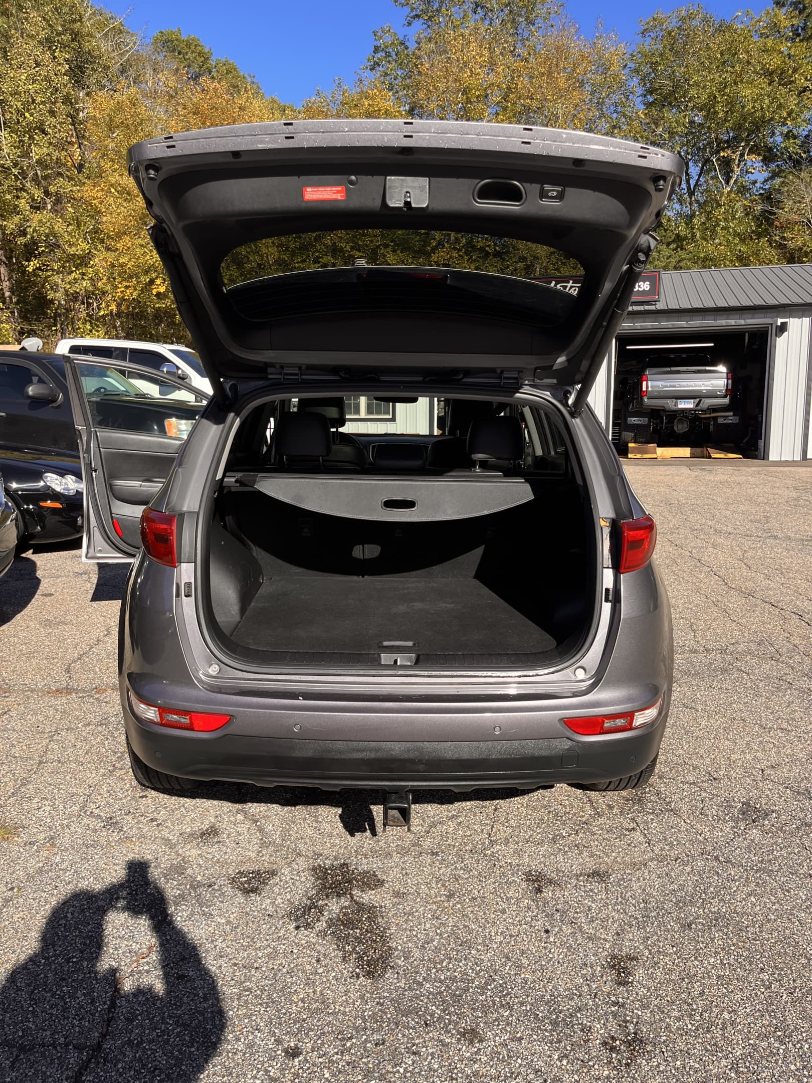 NEW ARRIVAL!! 2017 KIA SPORTAGE EX!!! AWD! Clean carfax!! ONLY 68,500 miles!!! Loaded with Technology package and premium package!! Heated and cooled leather seats, heated steering wheel, navigation, blind spot warning, pano roof, lane change assist, rear cross traffic alert and much much more!! Won’t last at ONLY $14,900!!!