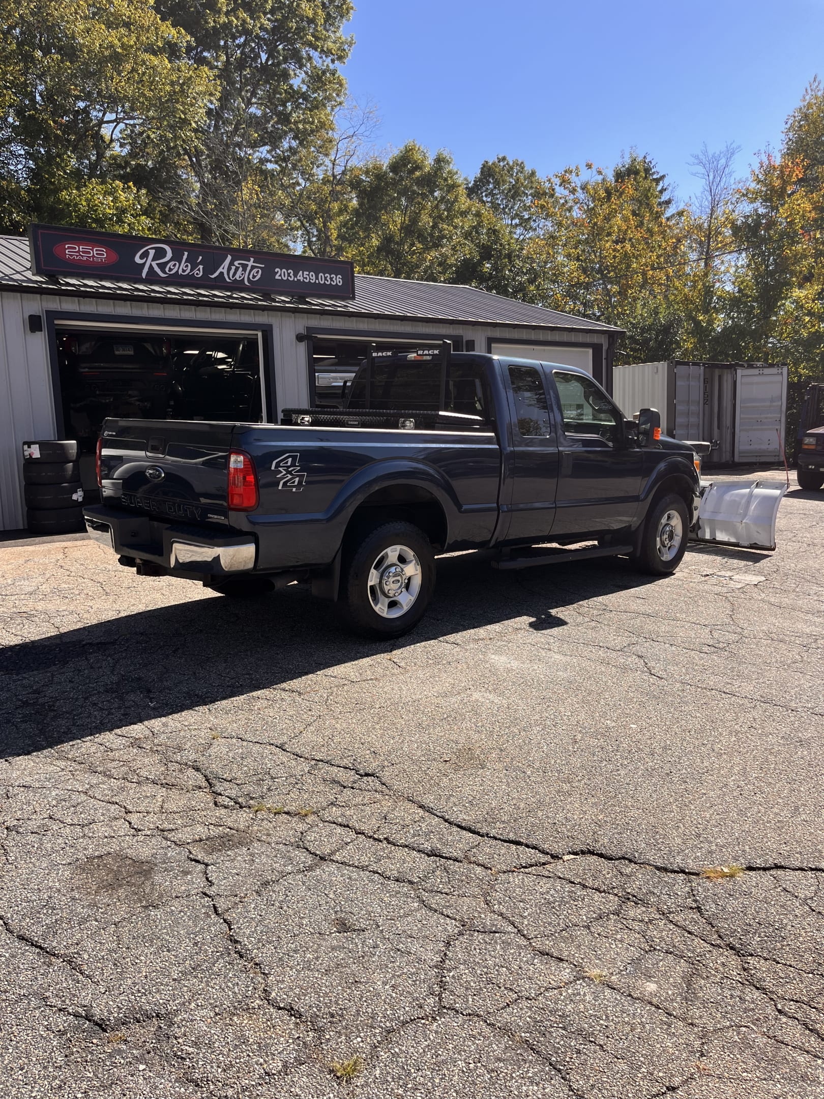 NEW ARRIVAL!! 2016 FORD F-250 XLT!! Runs great! Ready to make money! Only 135,800 miles! Plow included in sale and works great!! Won’t last at ONLY $19,900!!!