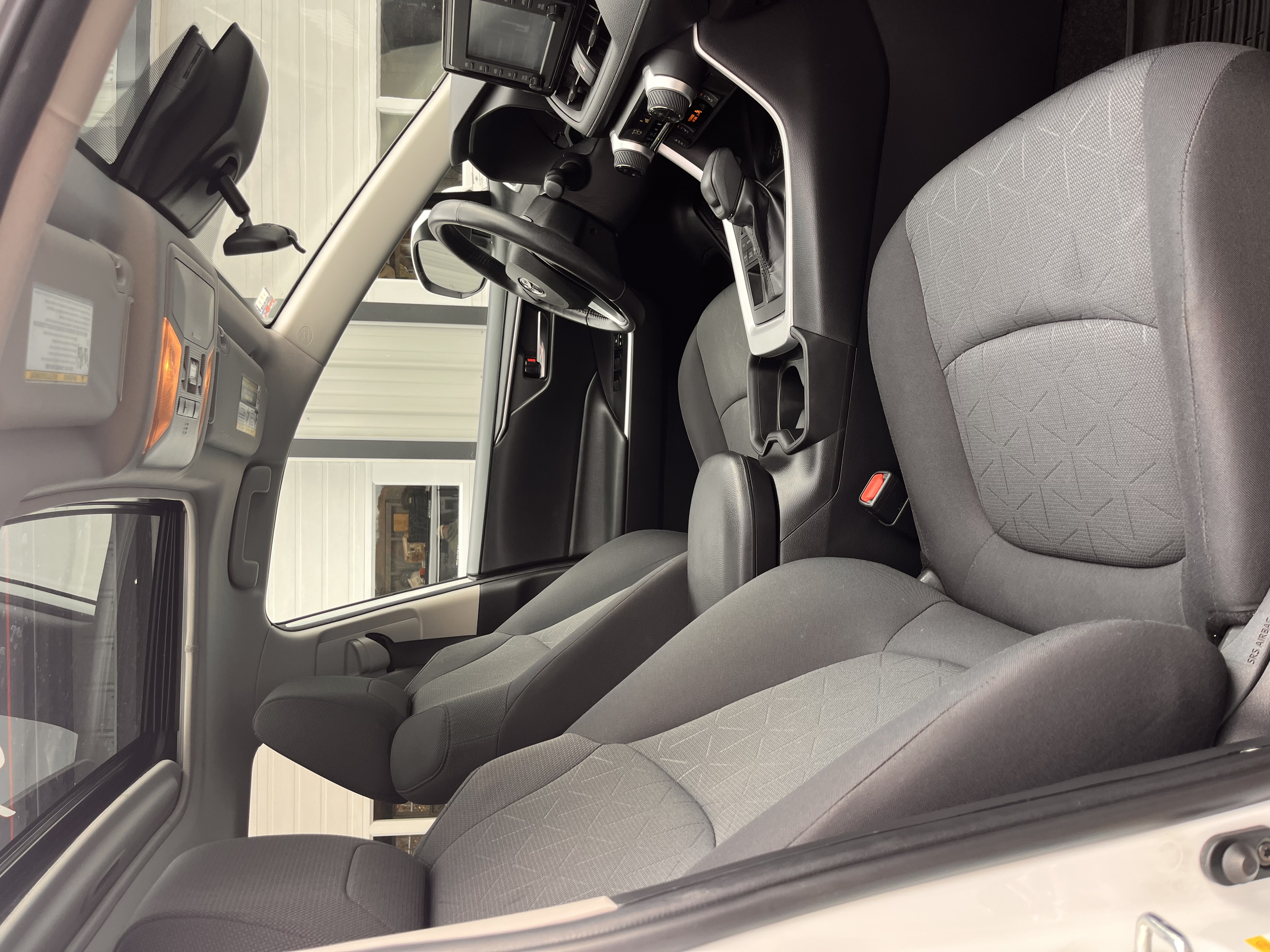 NEW ARRIVAL!!! 2019 TOYOTA RAV4 XLE!!! One owner clean carfax!! One of the most reliable cars on the road! AWD!! Convenience package! Heated seats, power hatch, moonroof, backup camera, Bluetooth and much more!! ONLY 42k miles!! Won’t last at $24,900!