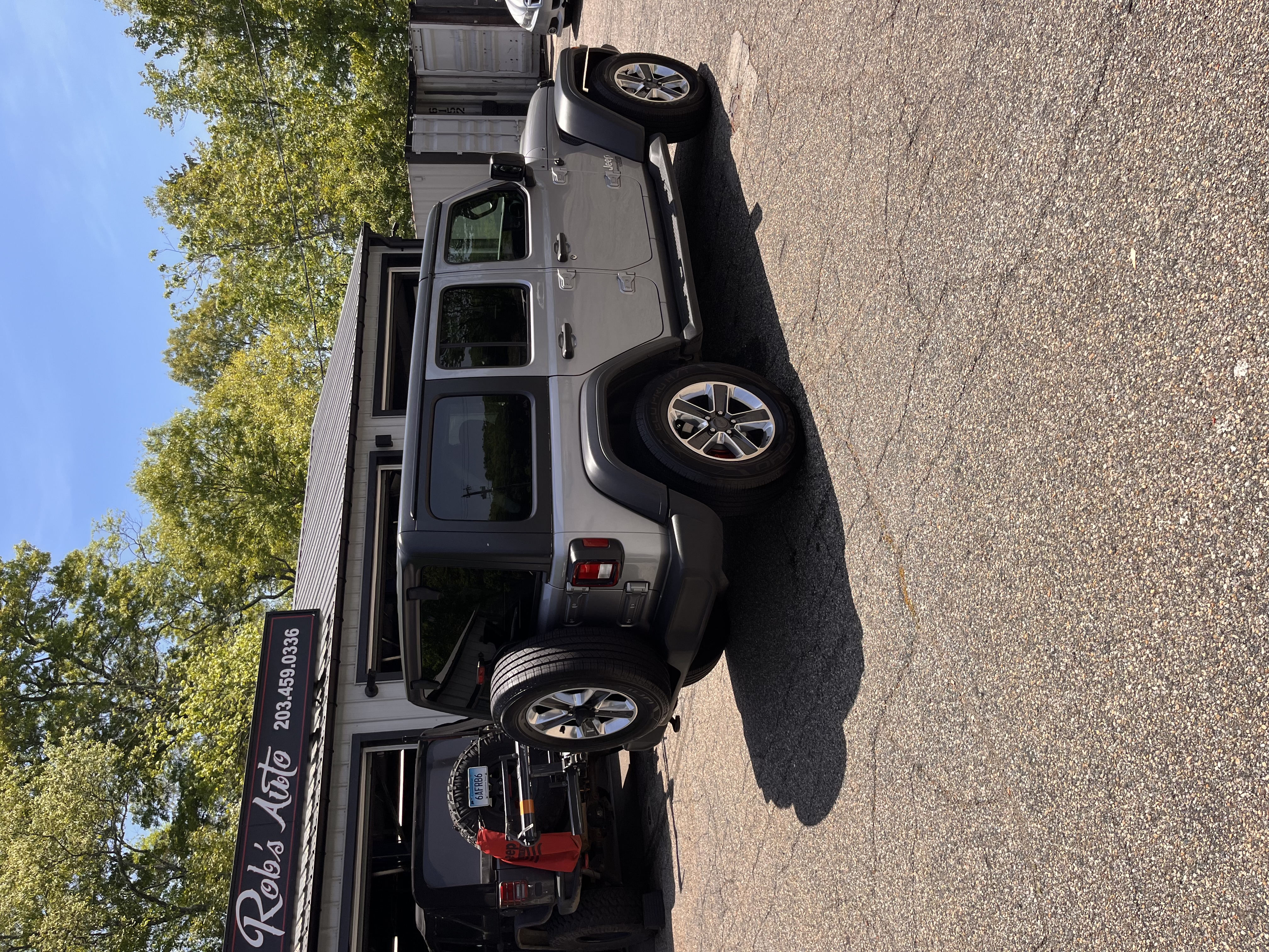 NEW ARRIVAL!! 2018 JEEP WRANGLER UNLIMITED SPORT S!!! Clean carfax!! All the right options!! Remote start, Apple CarPlay, heated seats, heated steering wheel, backup camera, factory hardtop headliner and much more!! Runs and drives great!! 108k miles!! Won’t last at $17,900!!!