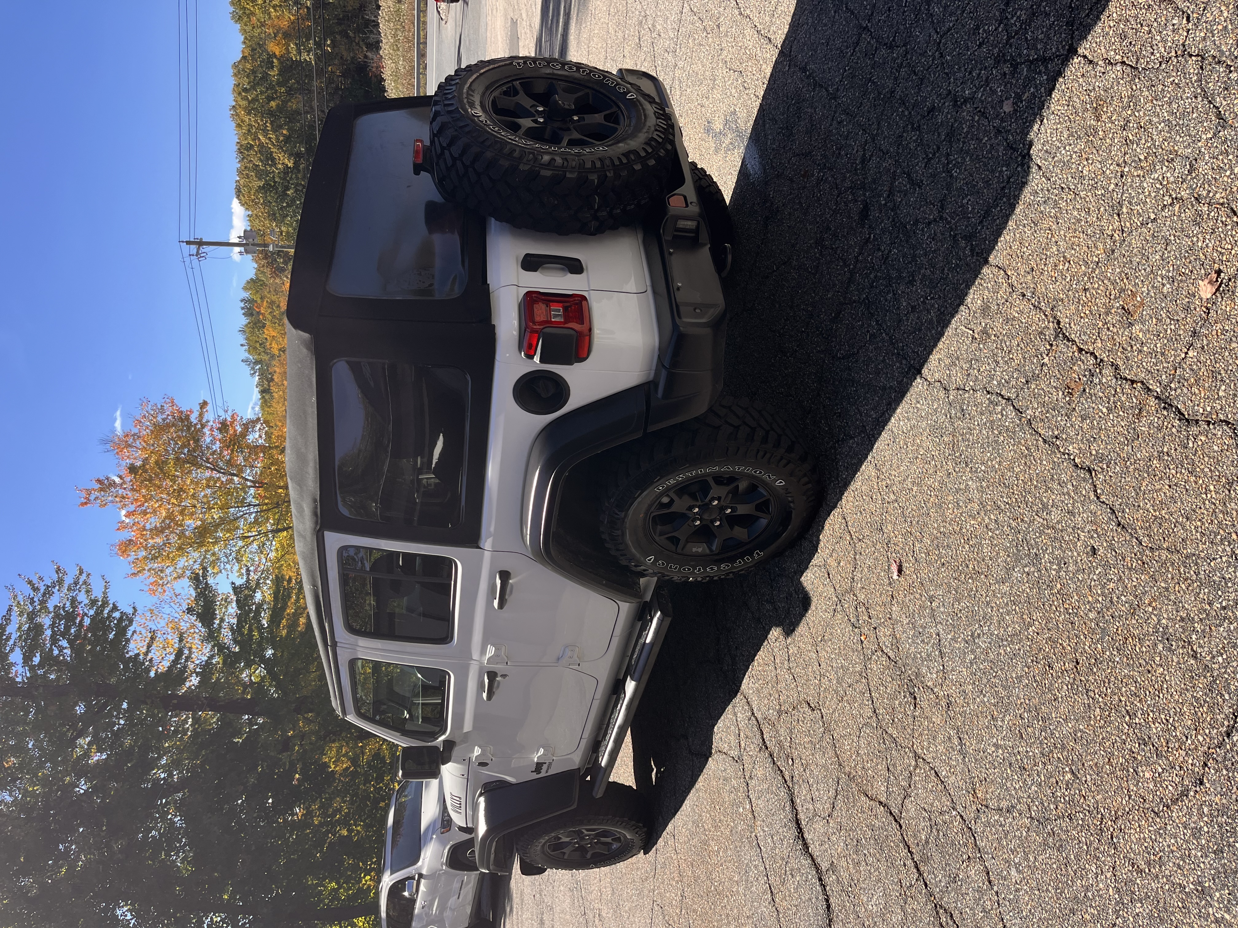 NEW ARRIVAL!!! 2021 JEEP WRANGLER UNLIMITED WILLYS!!! Absolutely gorgeous!! One owner jeep! Tech package with Apple CarPlay and google android!! Safely group with blindspot and rear park assist backup camera, Bluetooth and much more! Best part ONLY 49k miles! Priced below retail at $25,900!! Won’t last!!