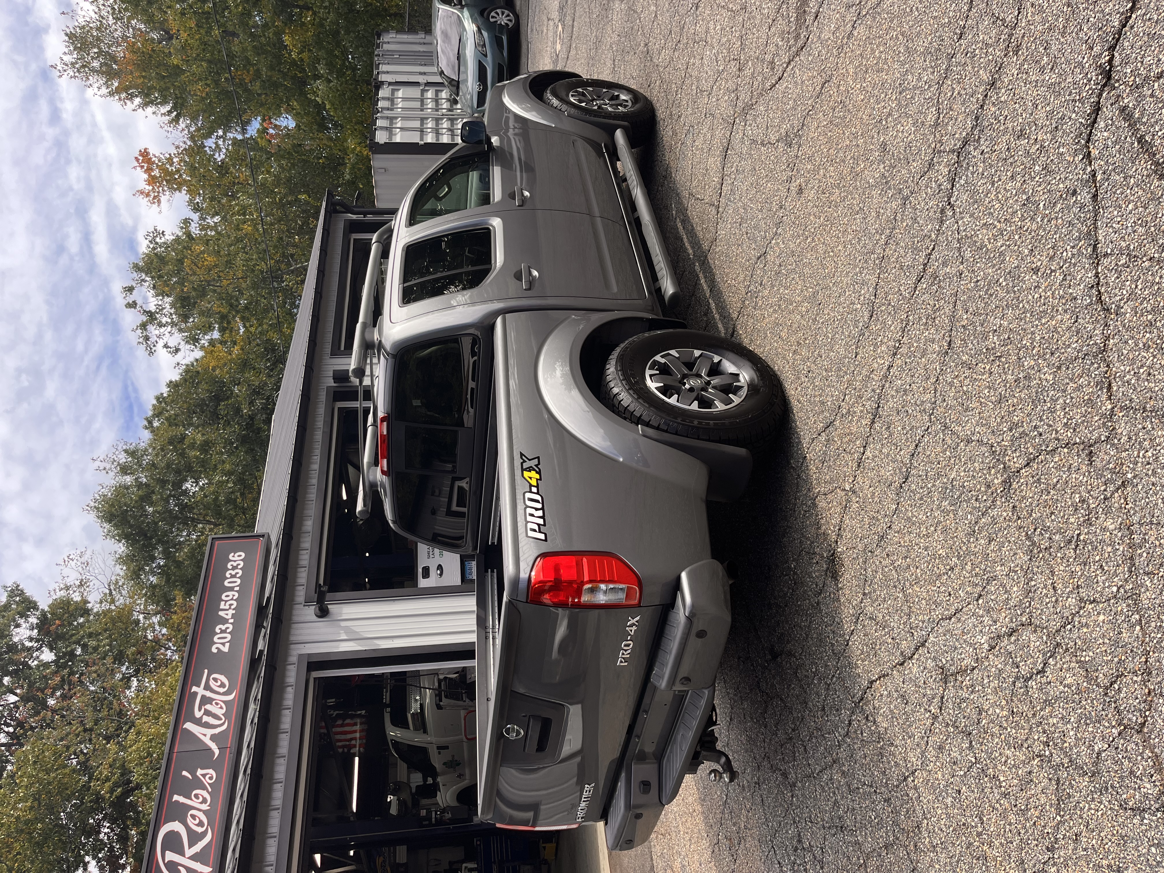 NEW ARRIVAL!! 2018 NISSAN FRONTIER PRO-4X!! Immaculate one owner clean carfax pickup!! Only 74k miles!! Loaded with heated leather seats, navigation, backup camera, tow package and much more!! All service records!! Definitely won’t last at ONLY $21,900!!