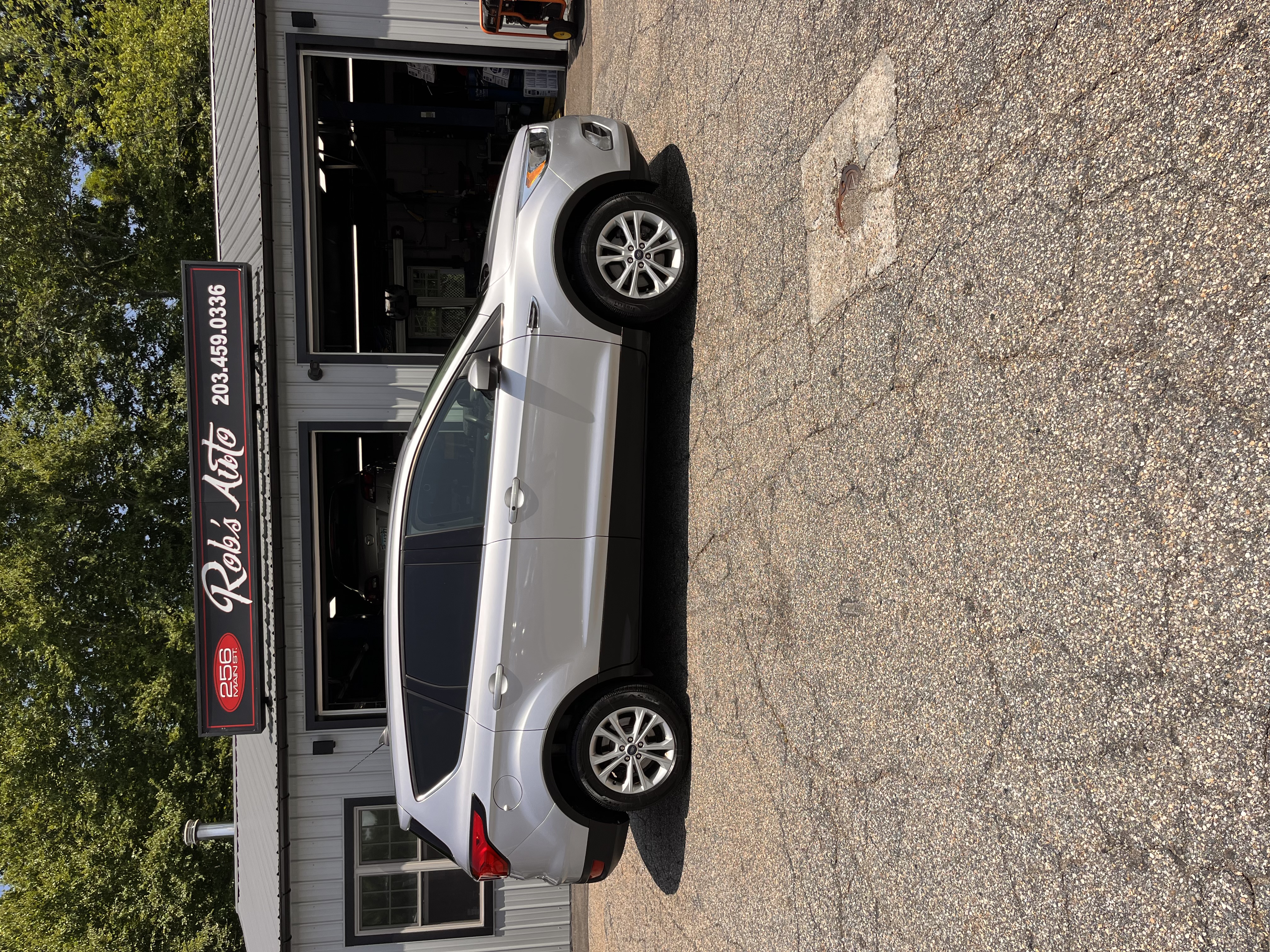 NEW ARRIVAL!!! 2019 FORD ESCAPE SE!! AWD!! Runs and drives great!! Gas saver!! Heated seats, remote start, backup camera, Bluetooth, keyless entry and much more!! Only 83k miles!! Won’t last at $12,900!!