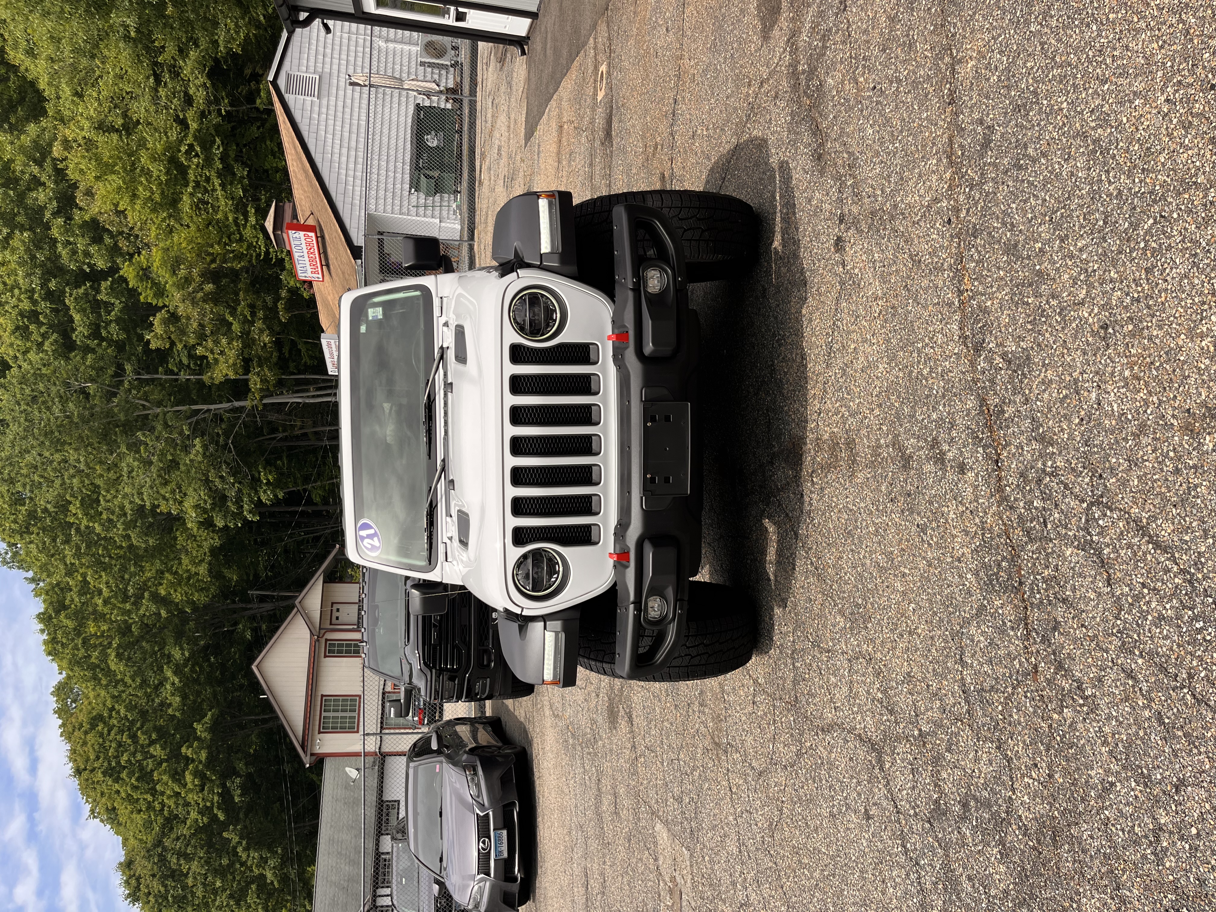 NEW ARRIVAL!!! ONE OWNER CLEAN CARFAX!! 2021 JEEP WRANGLER UNLIMITED RUBICON!! LOADED!! Heated leather seats, heated steering wheel, keyless entry, remote start, navigation, backup camera, alpine stereo and much much more! Only 76k miles! Prices below retail at $29,900!! Won’t last!!!