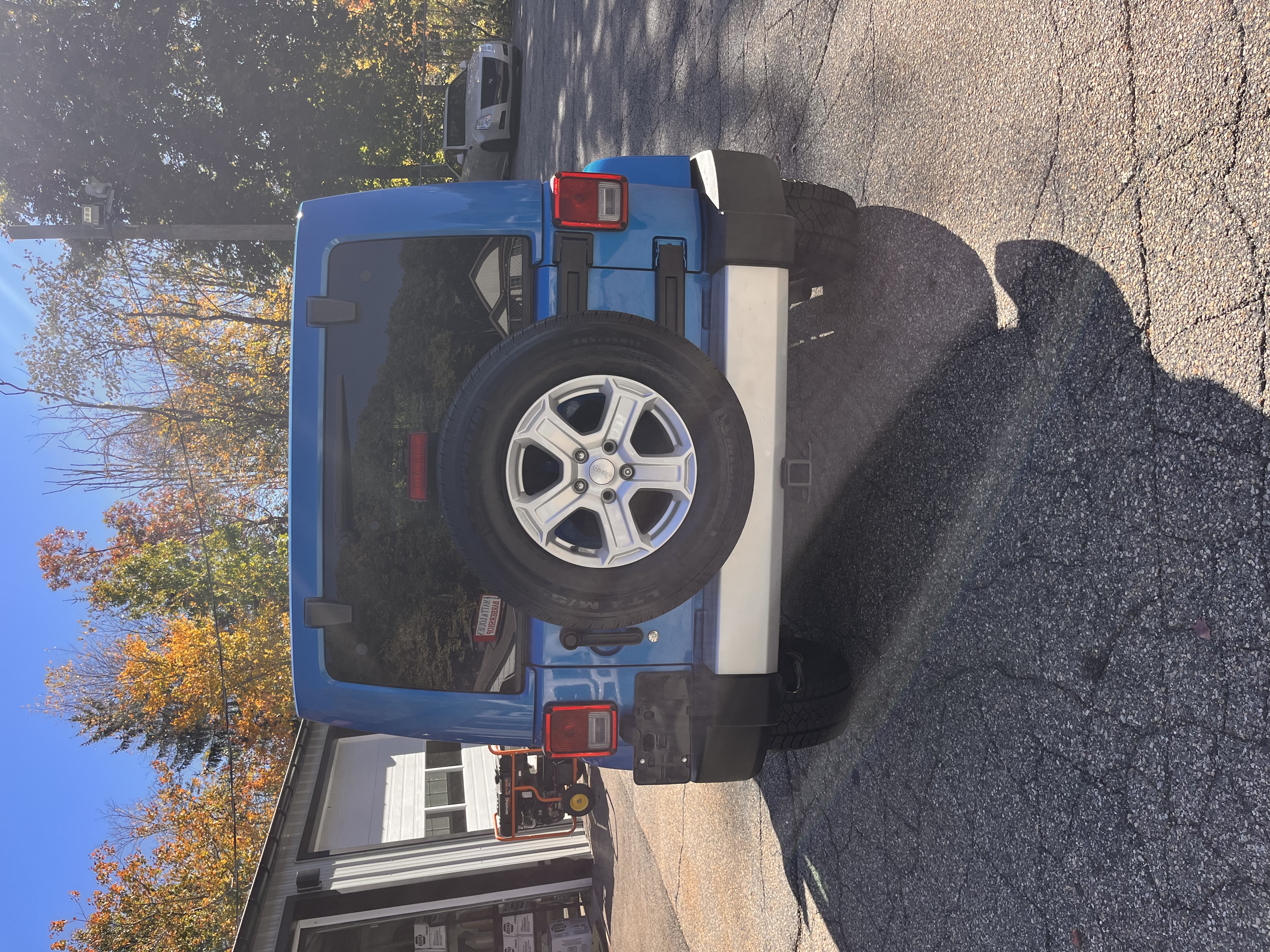 NEW ARRIVAL!!! 2015 JEEP WRANGLER UNLIMITED SAHARA!! Clean carfax! Loaded with remote start, alpine stereo, heated leather seats, body color match hardtop, Bluetooth and more! With ONLY 79,400 miles it’s not even broken in yet! Won’t last at ONLY $17,900!!!
