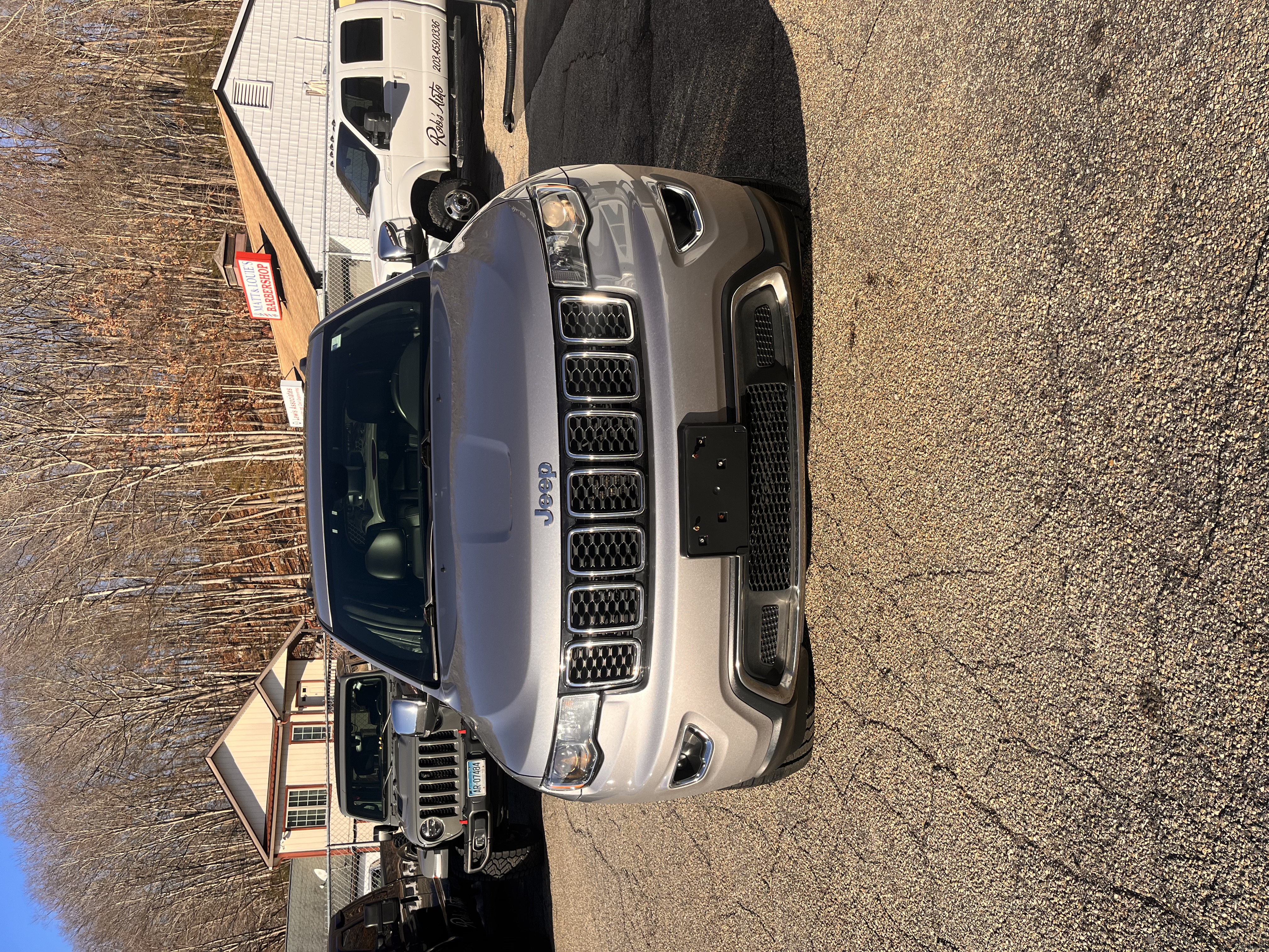 NEW ARRIVAL!!! 2017 JEEP GRAND CHEROKEE LIMITED!!! One owner clean carfax car!! Loaded!! Navigation, heated front and rear seats, heated steering wheel, remote start, moonroof, backup camera, and much more!!! Runs and drives like new! 116k miles! Price to sell quickly at $13,900!!!