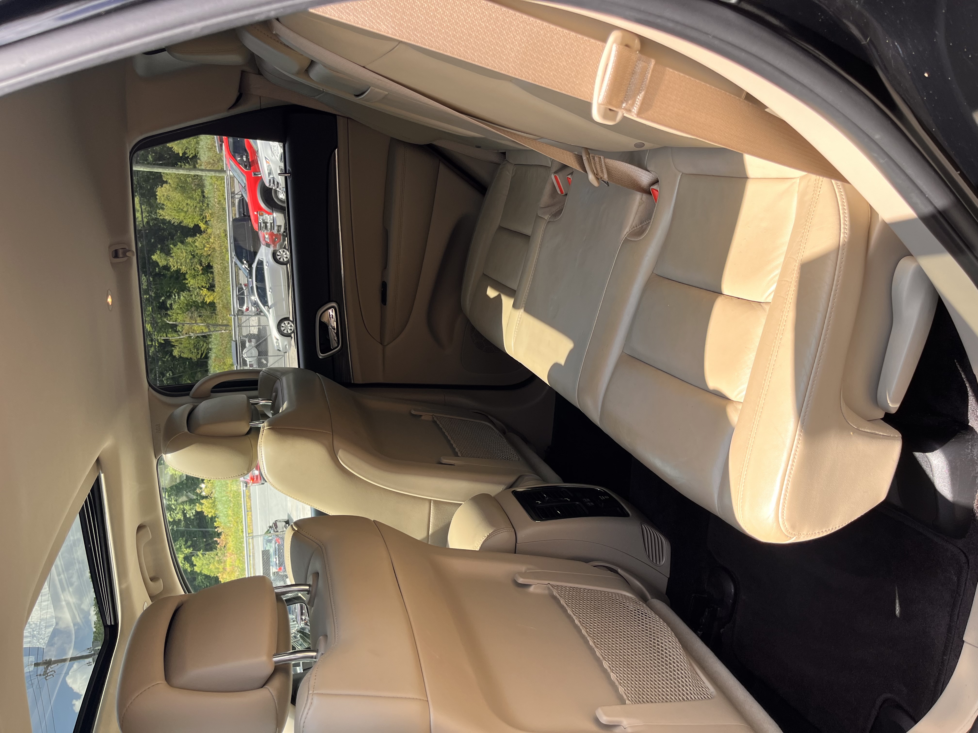 NEW ARRIVAL!!! 2019 JEEP GRAND CHEROKEE LIMITED!! ONLY 69k MILES!! Loaded with navigation, backup camera, heated leather seats, heated steering wheel, remote start, moonroof, keyless entry, blind spot and much more! Priced to sell at ONLY $18,400!!!