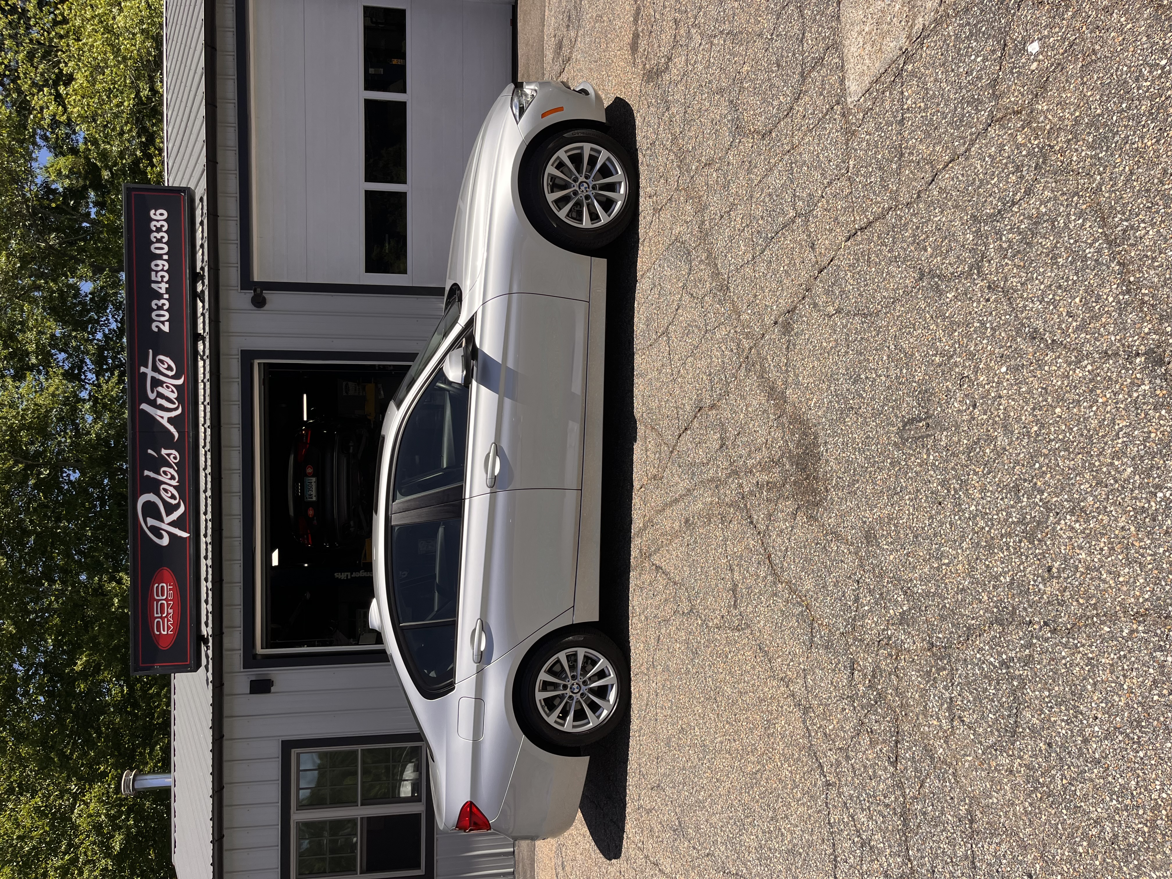 NEW ARRIVAL!!! ABSOLUTELY STUNNING 2018 BMW 320 XDRIVE!!! Clean carfax! Loaded with blind spot, heated seats, navigation, backup camera, moonroof and much much more!!! AWD!! Best part ONLY 18,000 miles! That’s right 18k miles!! Why buy new?? Priced to sell at $21,900!!