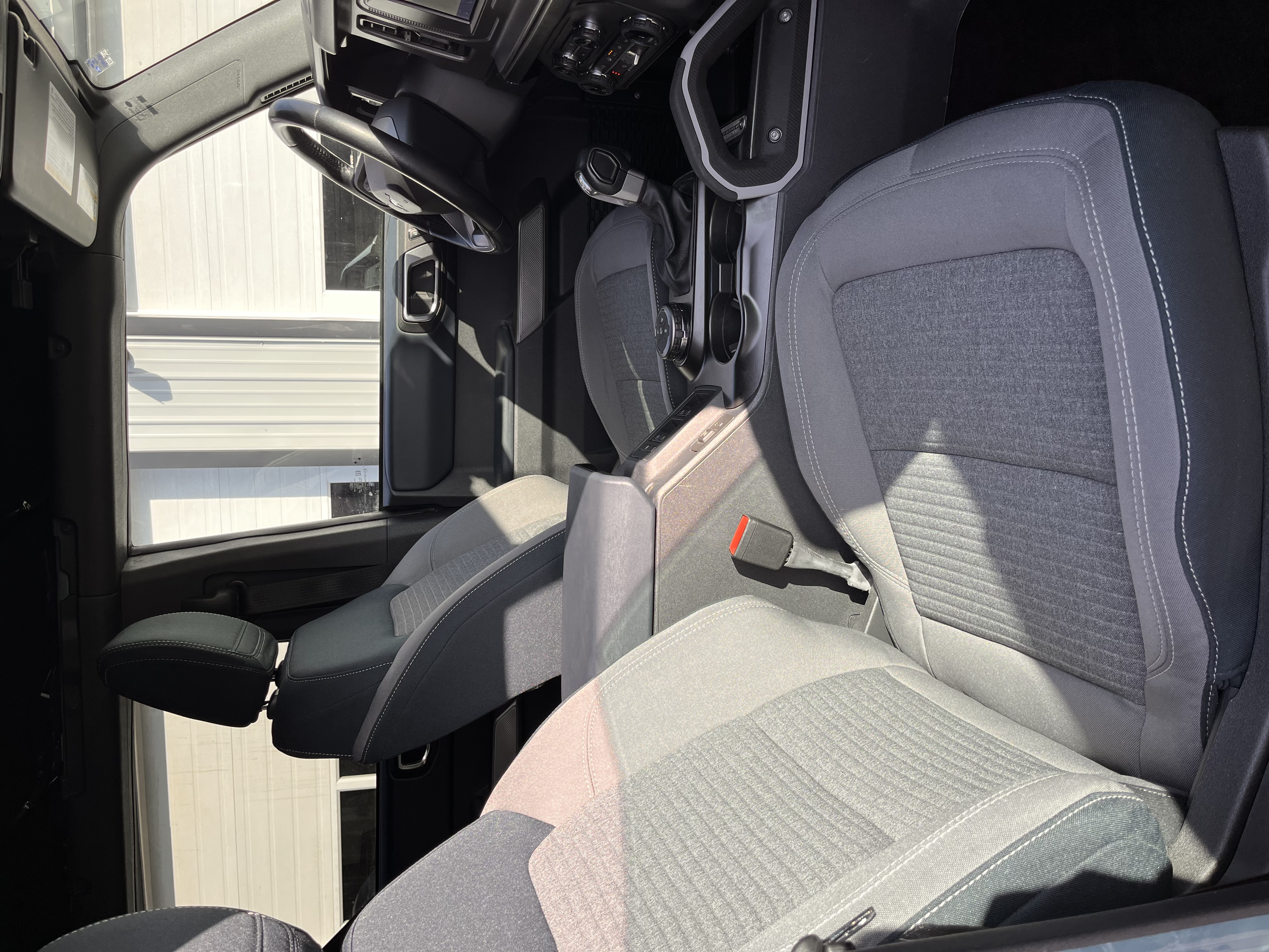 NEW ARRIVAL!!! 2022 FORD BRONCO OUTER BANKS!! 2.3l! Clean carfax! Upgraded wheels and tires! Backup camera, Apple CarPlay, remote start and much much more!! ONLY 19k miles!!! Won’t last at $37,900!!! Well below retail!!