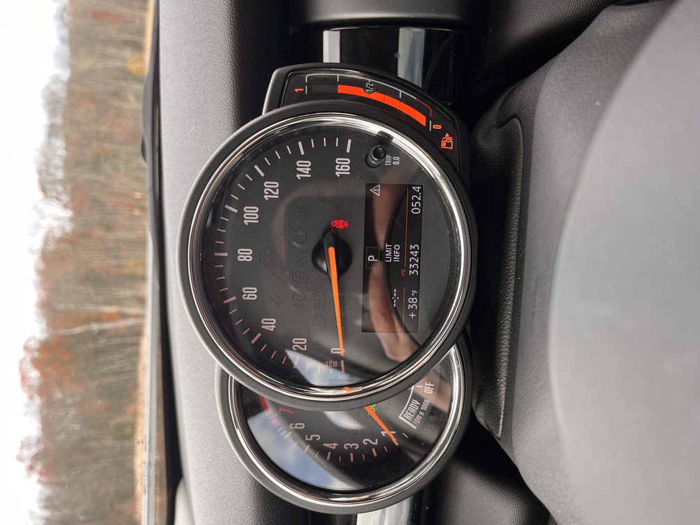 NEW ARRIVAL!! 2019 MINI COOPER S!! Clean carfax!! ONLY 33k miles! Signature Trim!! Heated leather seats, pano roof, backup camera, Bluetooth and much much more! Won’t last at Only $19,900