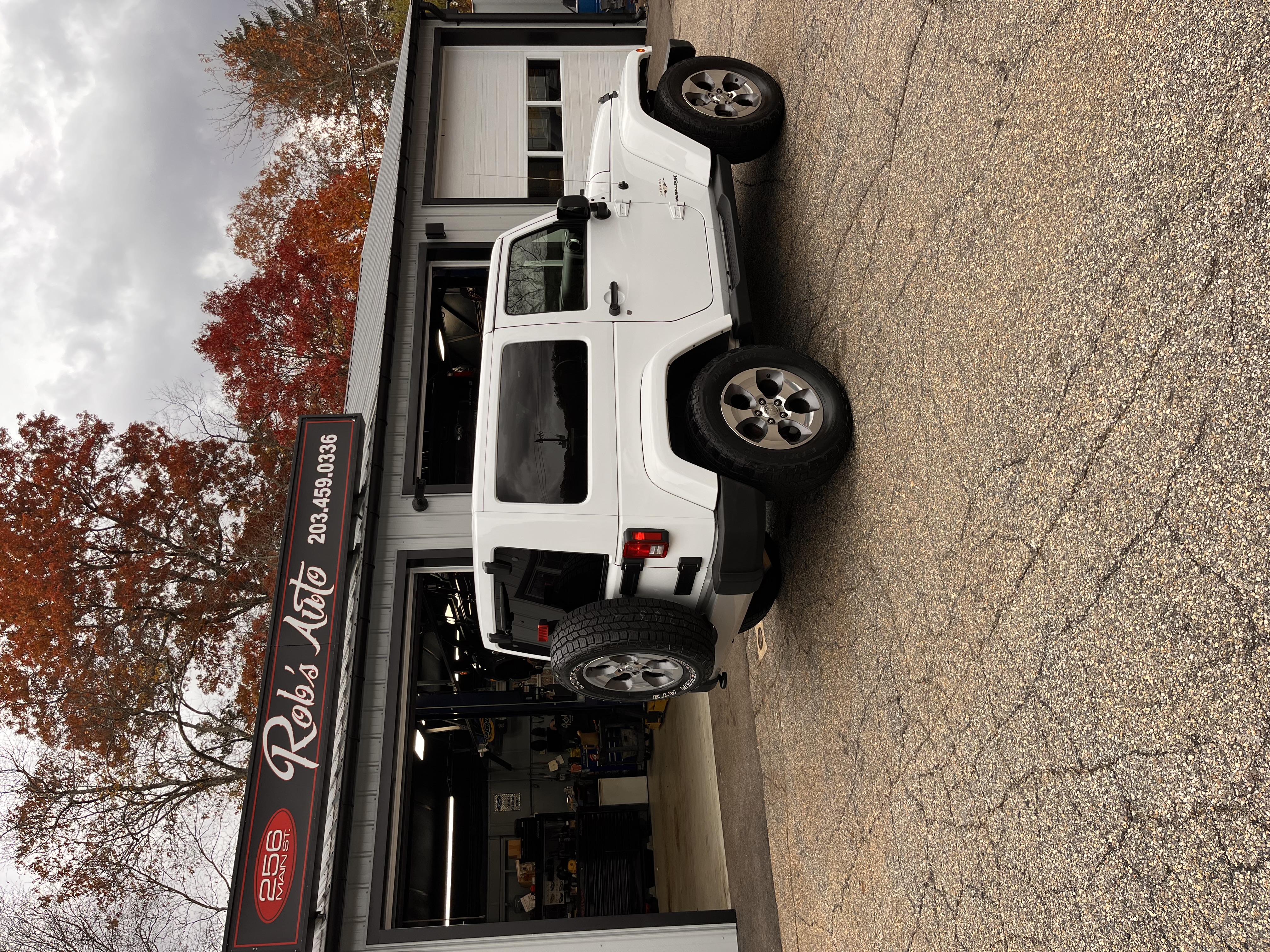 NEW ARRIVAL!!! 2018 JEEP WRANGLER JK SAHARA!! Clean carfax!! All the right options! Body color matching 3 piece hardtop, alpine premium 9 speaker system with all weather subwoofer, Bluetooth, remote start and much more!! 110k miles! Runs and drives like new. Won’t last at $17,900! Unlimited miles extended warranty available!!