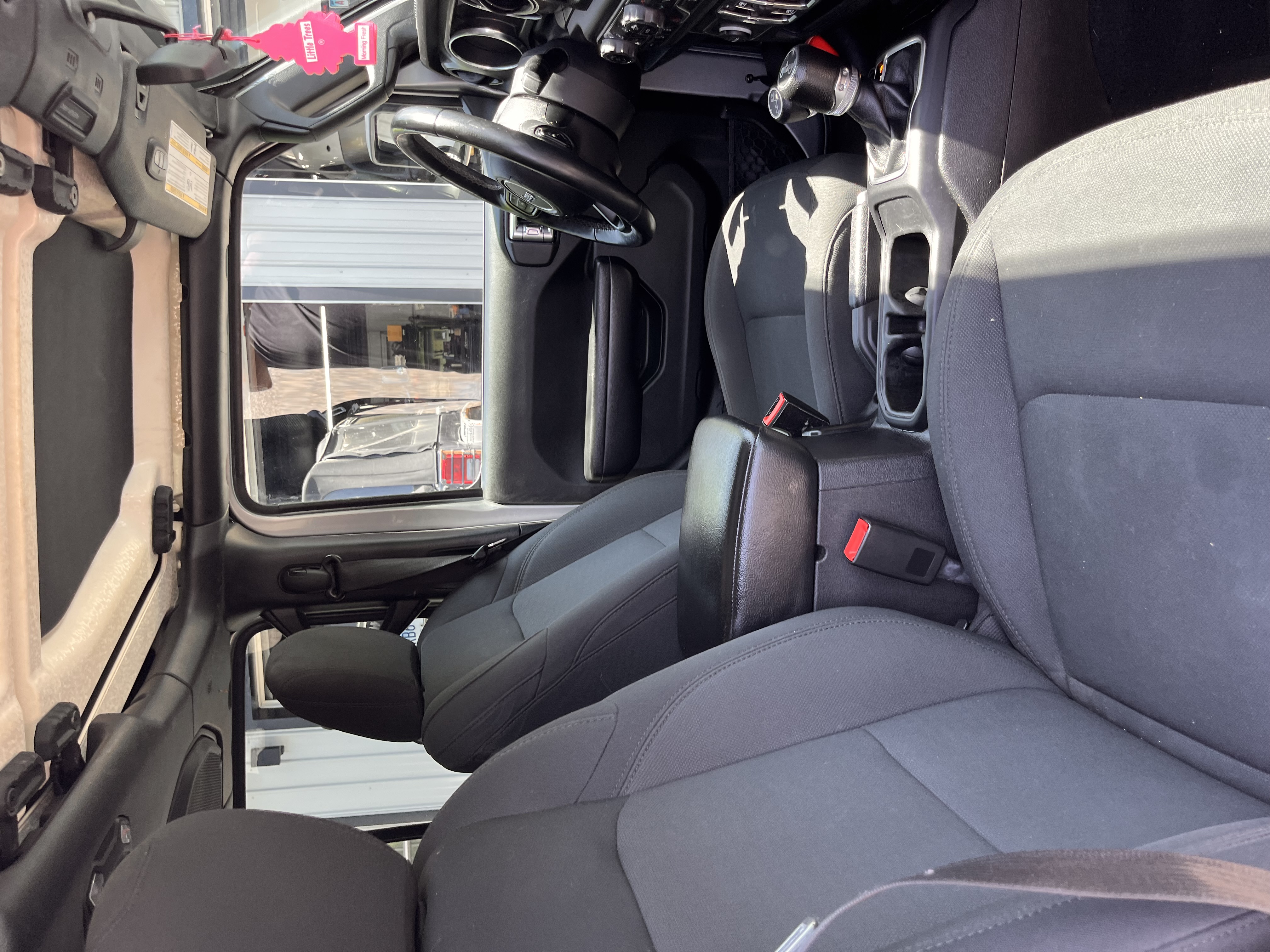 NEW ARRIVAL!! 2018 JEEP WRANGLER UNLIMITED SPORT S!!! Clean carfax!! All the right options!! Remote start, Apple CarPlay, heated seats, heated steering wheel, backup camera, factory hardtop headliner and much more!! Runs and drives great!! 108k miles!! Won’t last at $17,900!!!