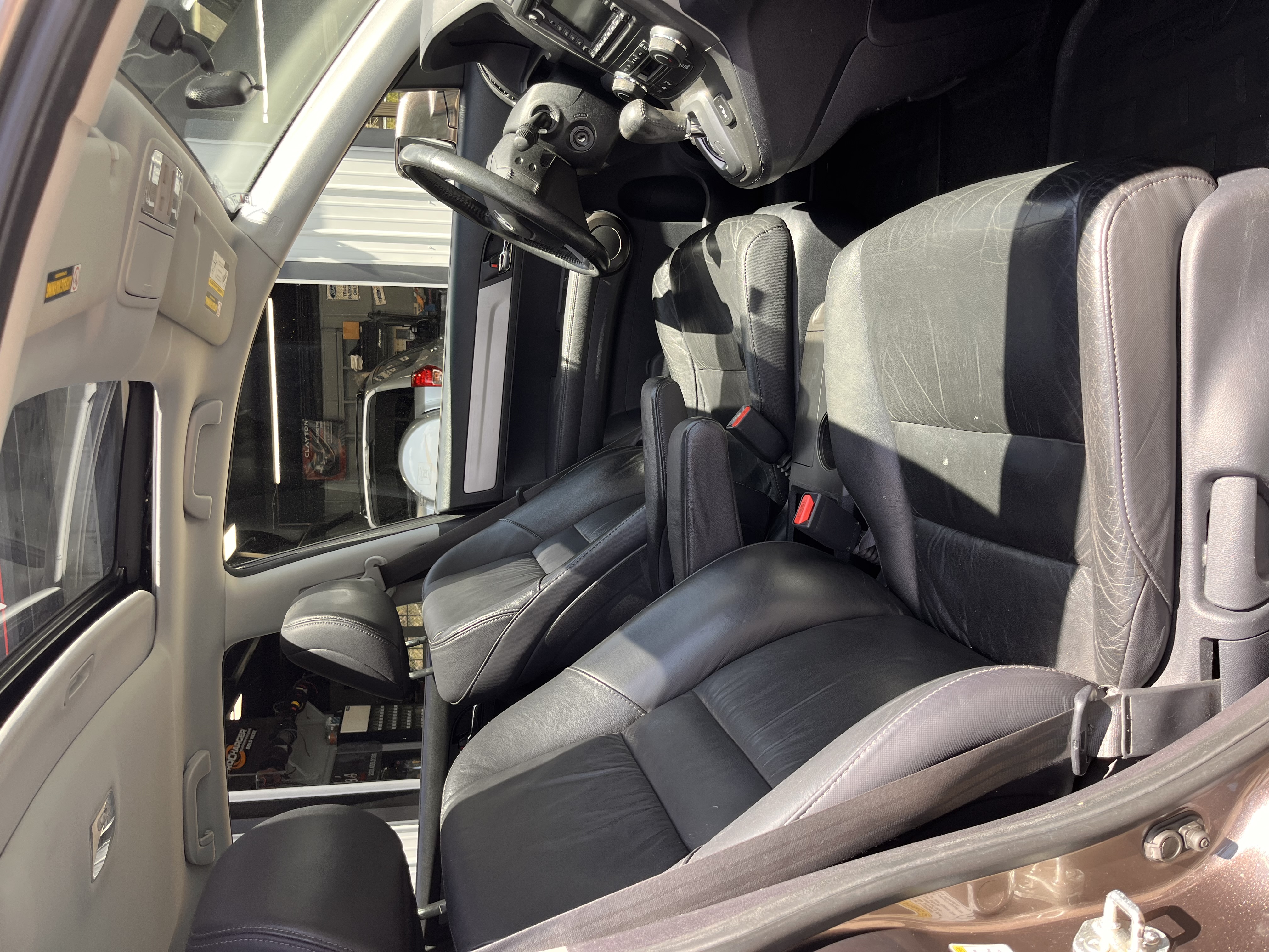 NEW ARRIVAL!!! 2011 HONDA CRV-EXL W/ NAV!! Clean carfax!! AWD!! One of the most reliable cars on the road! Just serviced!! New tires and breaks!! Heated leather seats, navigation, moonroof and much much more!! Only 140k miles!! Won’t last at $9,900!!!
