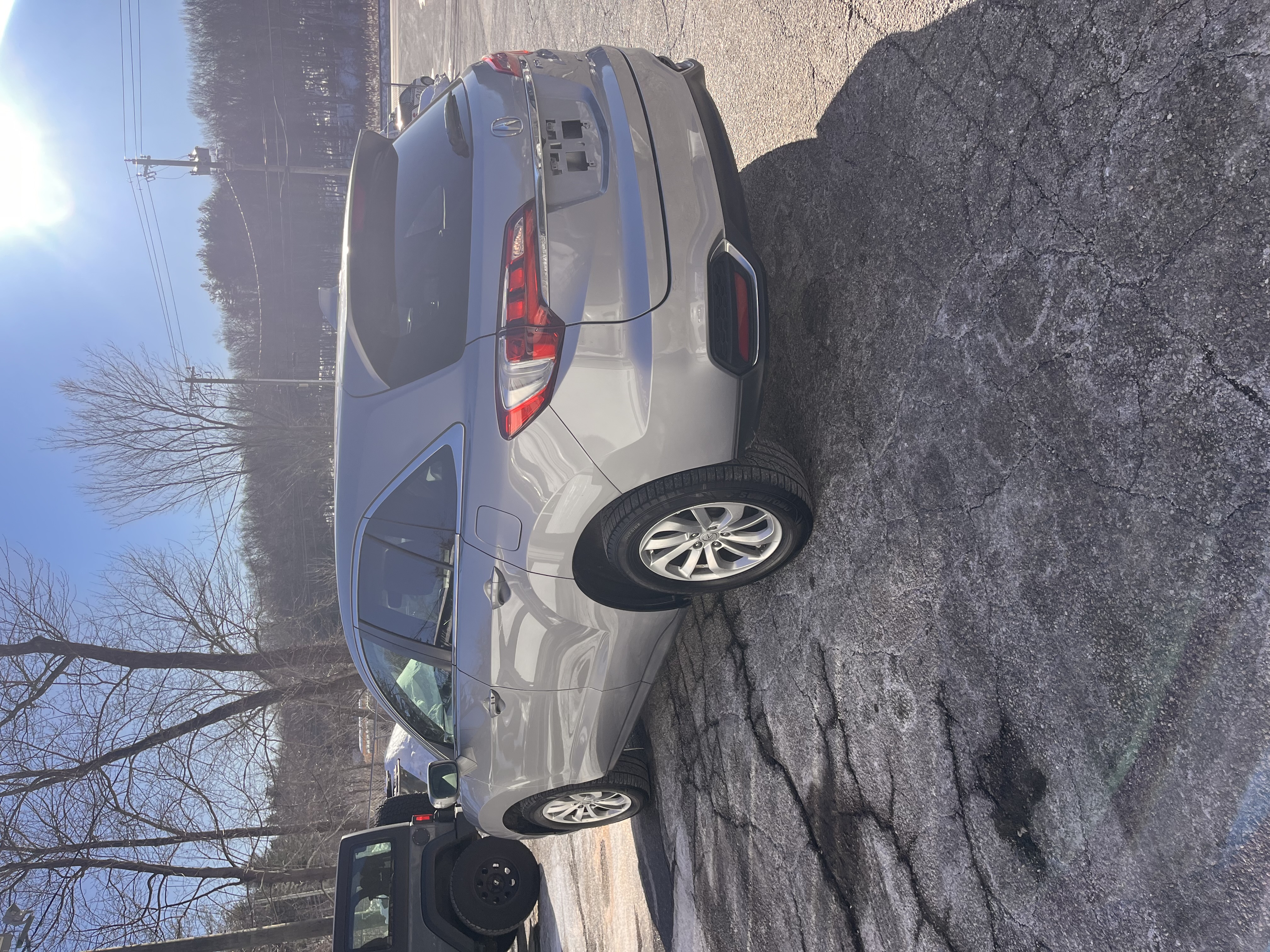 NEW ARRIVAL!!! 2018 ACURA RDX AWD!! One owner car! Clean carfax!! Heated leather seats, backup camera, moonroof, Bluetooth and much much more! One of the most dependable SUV on the road! ONLY 71,800 miles!! Priced thousands under retail at $16,900!! Won’t last!!