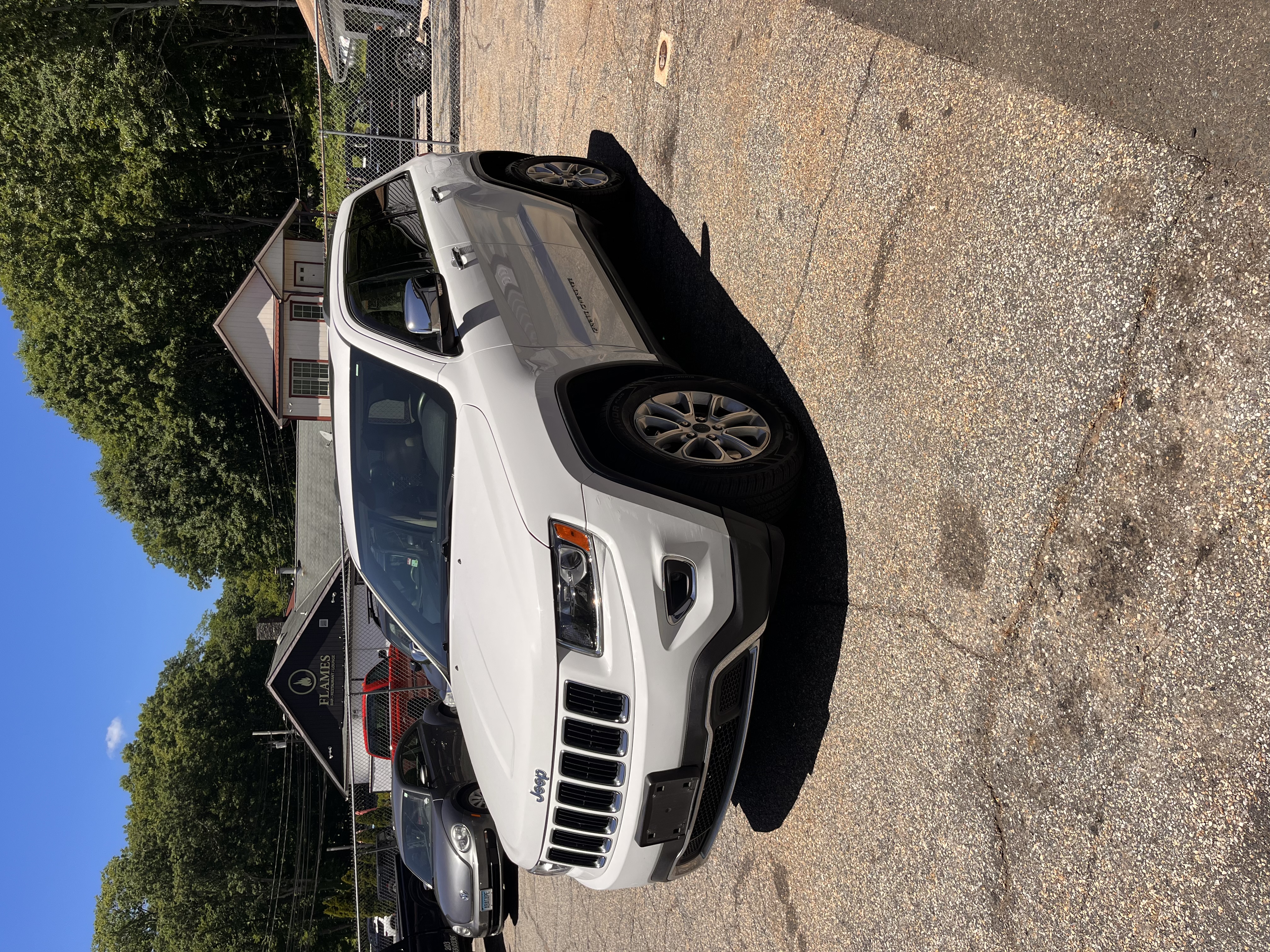 NEW ARRIVAL!!! 2014 JEEP GRAND CHEROKEE LIMITED!! Only 116k miles!! Loaded with navigation, remote start, heated front and rear seats, heated steering wheel, Bluetooth, backup camera and much much more!! Won’t last at ONLY $9,900!!!