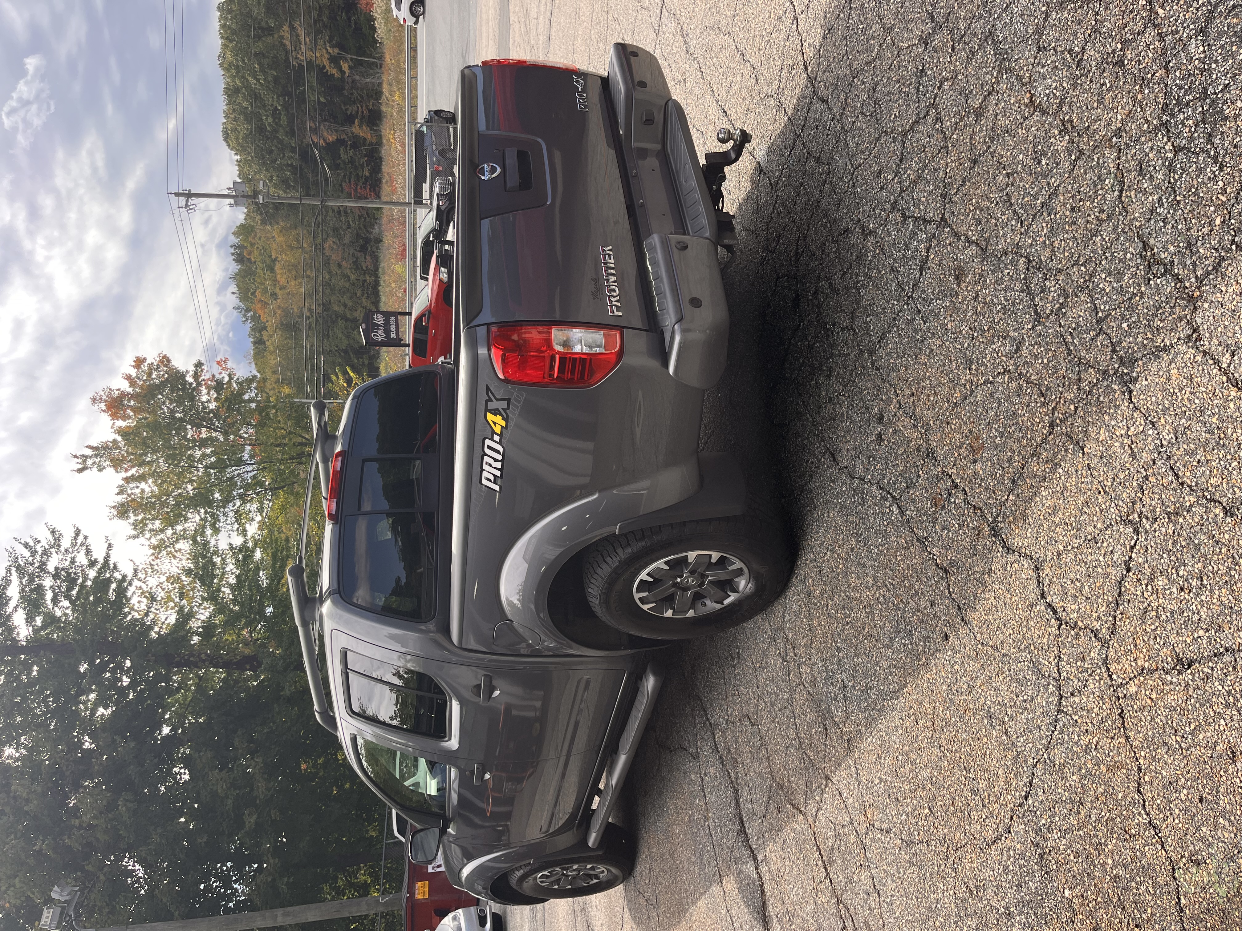 NEW ARRIVAL!! 2018 NISSAN FRONTIER PRO-4X!! Immaculate one owner clean carfax pickup!! Only 74k miles!! Loaded with heated leather seats, navigation, backup camera, tow package and much more!! All service records!! Definitely won’t last at ONLY $21,900!!