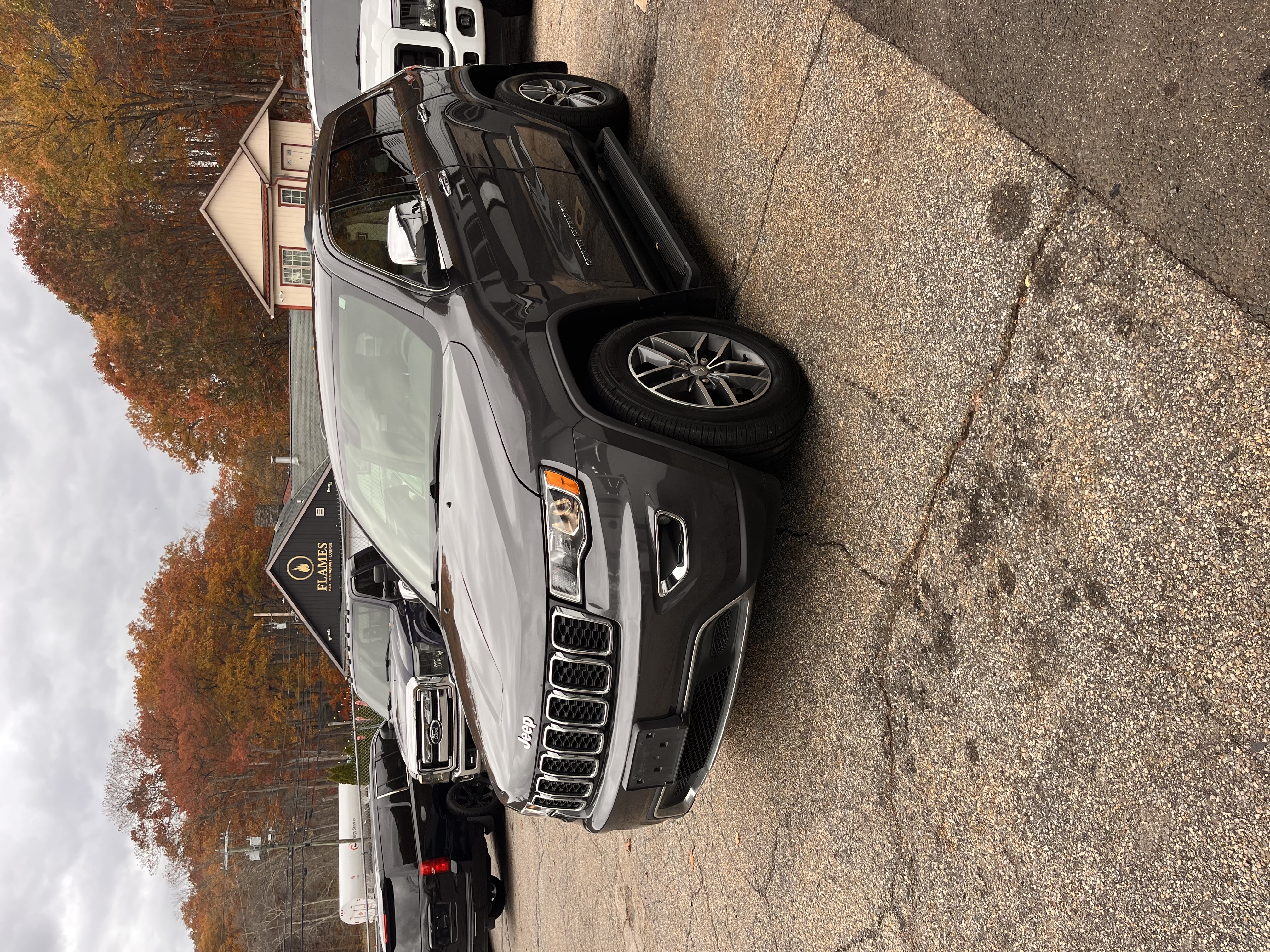 NEW ARRIVAL!! 2018 JEEP GRAND CHEROKEE LIMITED!! Clean carfax! Loaded with navigation, backup camera, heated front and rear seats, heated steering wheel, moonroof and much much more!! ONLY 75k miles! Won’t last at $18,900 won’t find a cleaner one!!