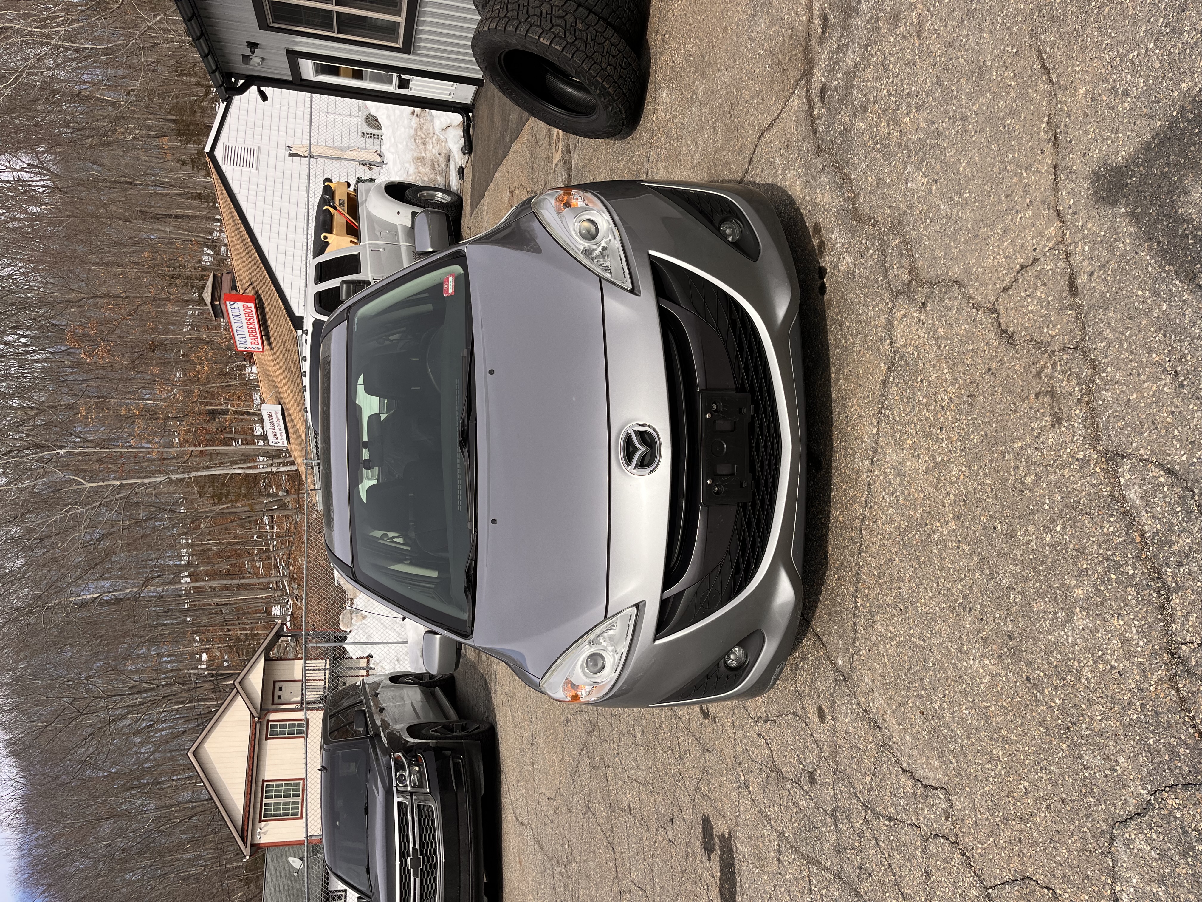 NEW ARRIVAL!! 2012 MAZDA MAZDA5 GRAND TOURING!! Clean carfax!! Loaded with leather, heated seats, moonroof, Bluetooth and much more! 6 passenger seating with third row! Two sets of wheels and tires (winter and summer) only 124k miles!! Runs and drives great!! A bargain at ONLY $6,700!!! Won’t last!!