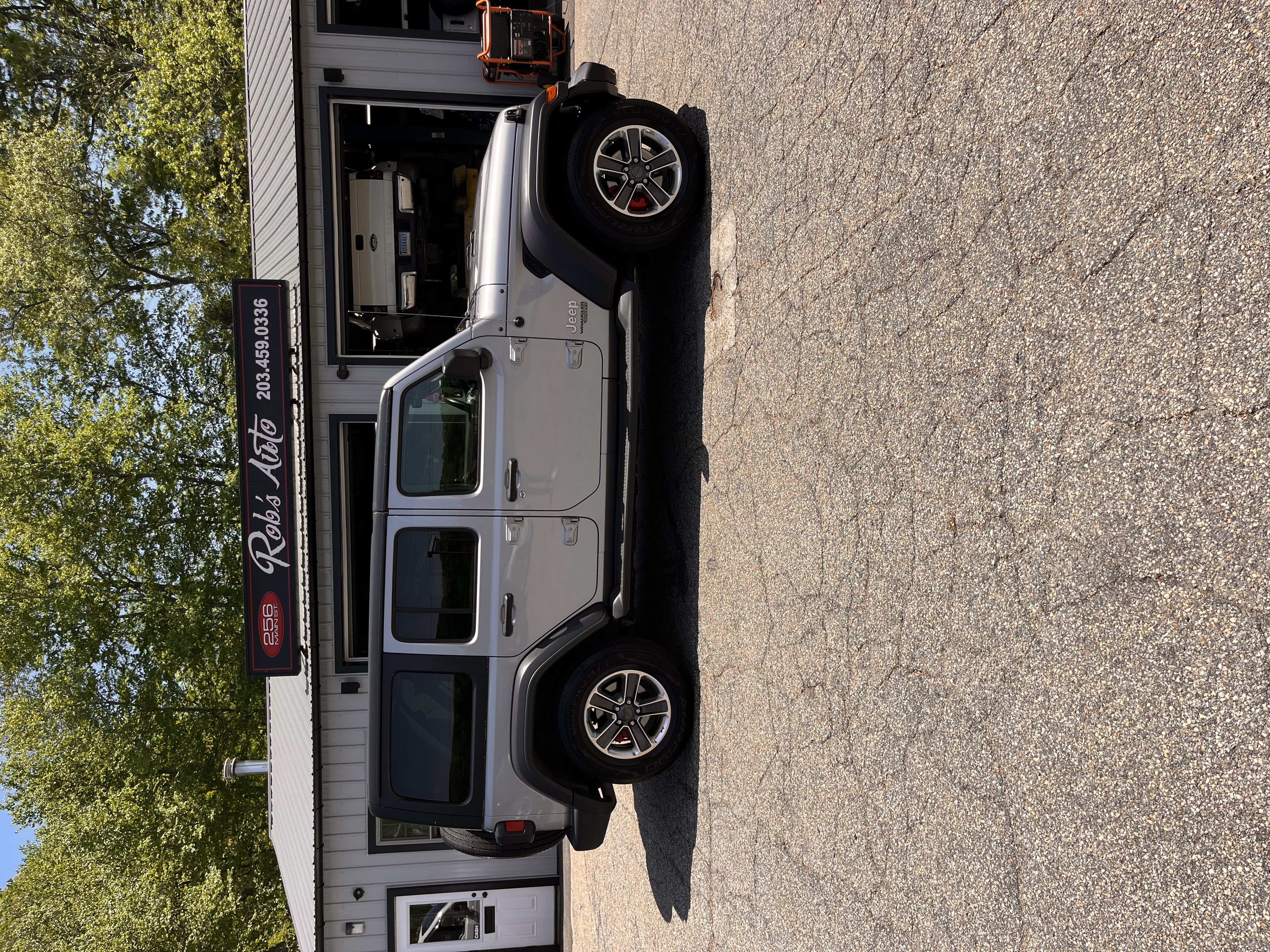 NEW ARRIVAL!! 2018 JEEP WRANGLER UNLIMITED SPORT S!!! Clean carfax!! All the right options!! Remote start, Apple CarPlay, heated seats, heated steering wheel, backup camera, factory hardtop headliner and much more!! Runs and drives great!! 108k miles!! Won’t last at $17,900!!!