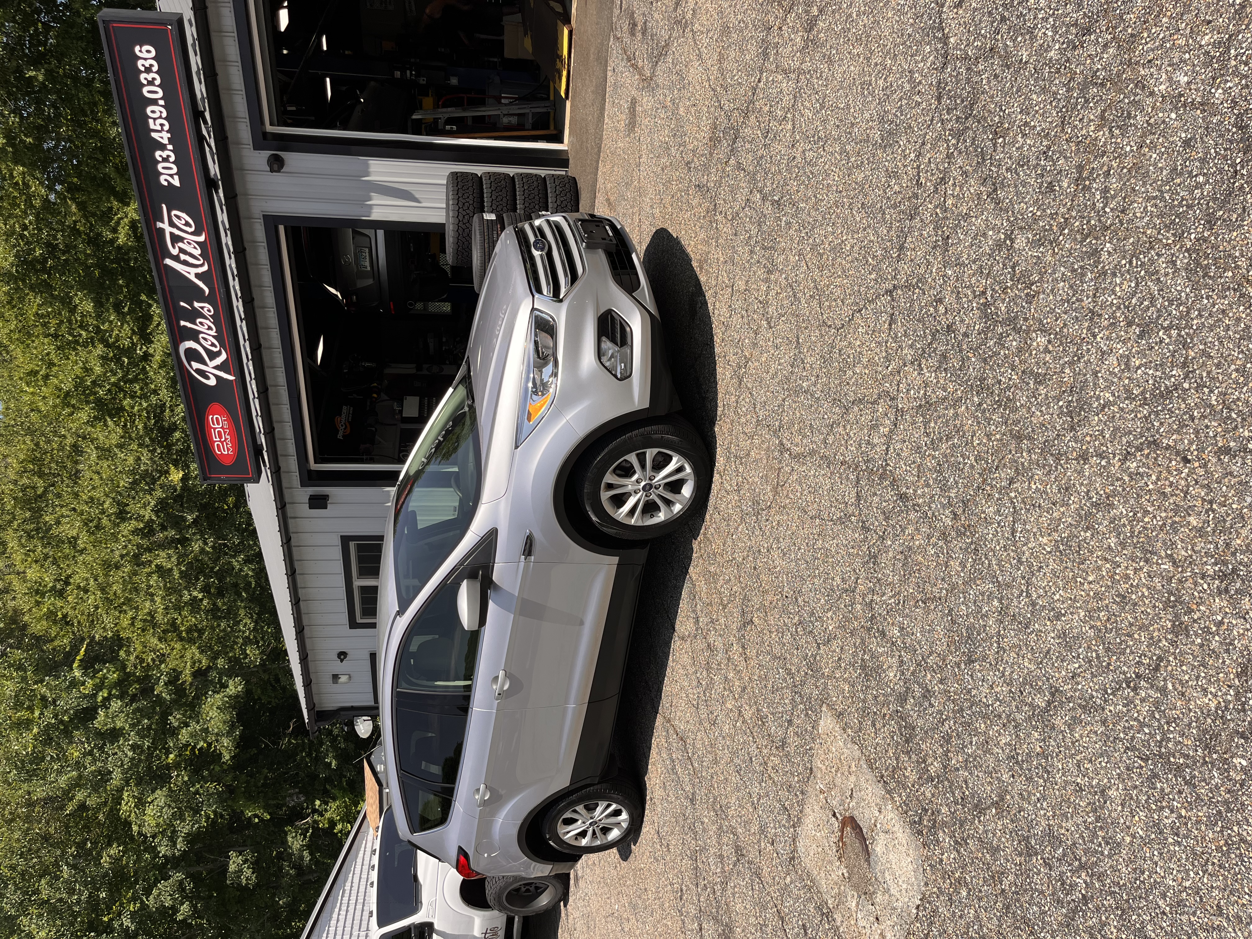 NEW ARRIVAL!!! 2019 FORD ESCAPE SE!! AWD!! Runs and drives great!! Gas saver!! Heated seats, remote start, backup camera, Bluetooth, keyless entry and much more!! Only 83k miles!! Won’t last at $12,900!!
