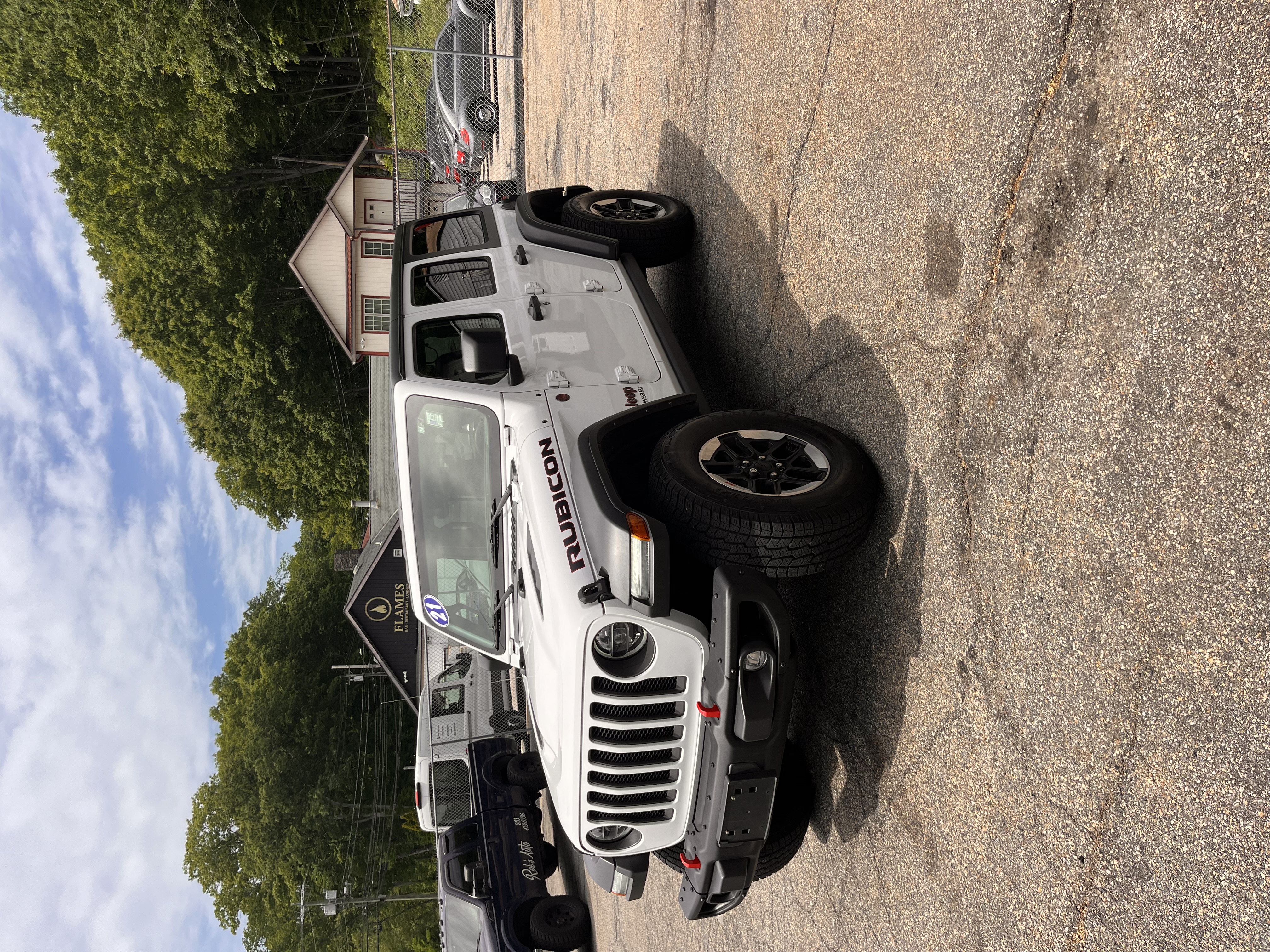 NEW ARRIVAL!!! ONE OWNER CLEAN CARFAX!! 2021 JEEP WRANGLER UNLIMITED RUBICON!! LOADED!! Heated leather seats, heated steering wheel, keyless entry, remote start, navigation, backup camera, alpine stereo and much much more! Only 76k miles! Prices below retail at $29,900!! Won’t last!!!