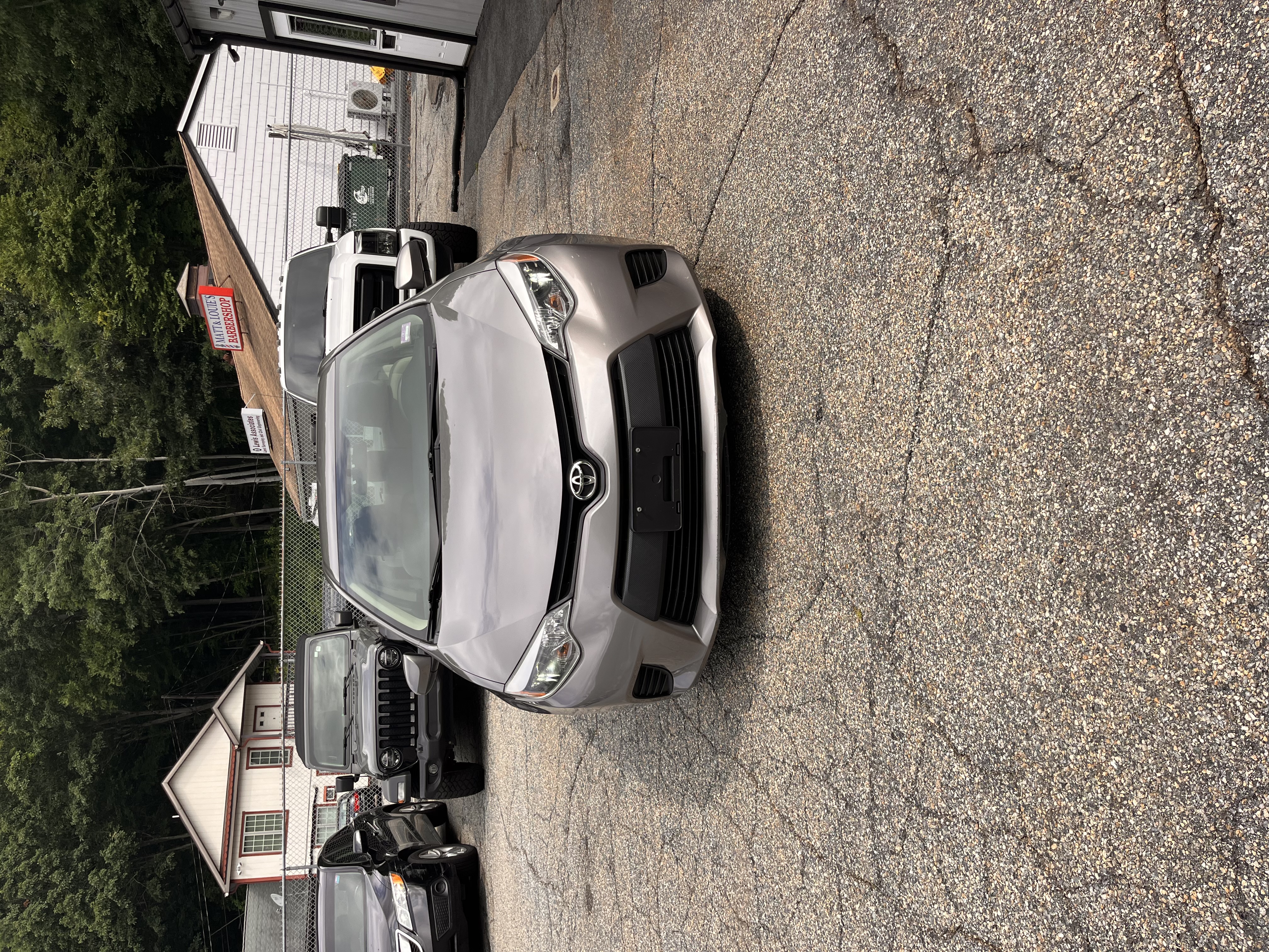 NEW ARRIVAL!! 2014  TOYOTA COROLLA LE!! Clean carfax!! ONLY 91k miles! Not even Brocken in. Gas saver! One of the most reliable cars on the road!! Bluetooth and backup camera!! Perfect first car or commuter!! Priced well below retail at ONLY $10,900!!