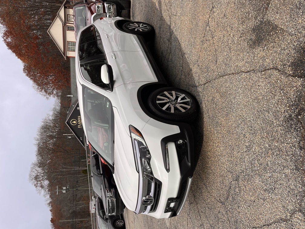 NEW ARRIVAL!! 2021 HONDA PILOT EX-L!! One owner car!! Clean carfax!! The definition of reliability!! With just under 60k miles this Pilot is not even broken in! Loaded with heated leather seats, moonroof, third row, remote start, backup camera and much much more! AWD! Priced below retail at only $26,900!! Won’t last!!