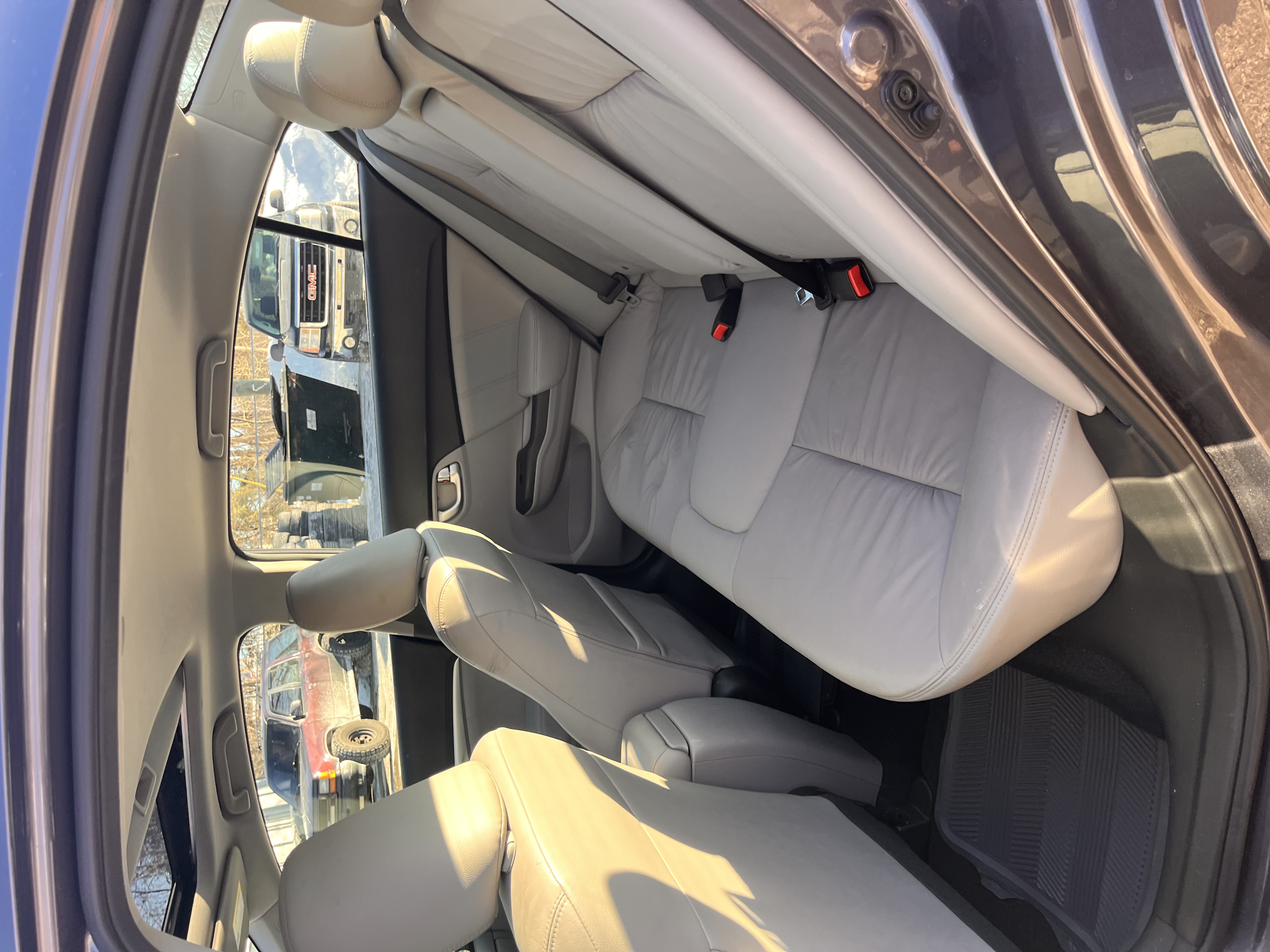 NEW ARRIVAL!!! A real diamond in the rough!! 2015 HONDA CIVIC EX-L!!! Heated leather seats, moonroof, backup camera, Honda sensing and much more!! ONLY 33,800 miles!! NOT A MISPRINT 33,800 miles! One of the most reliable cars on the road!! Why buy new?!? Won’t last at $16,900!!!