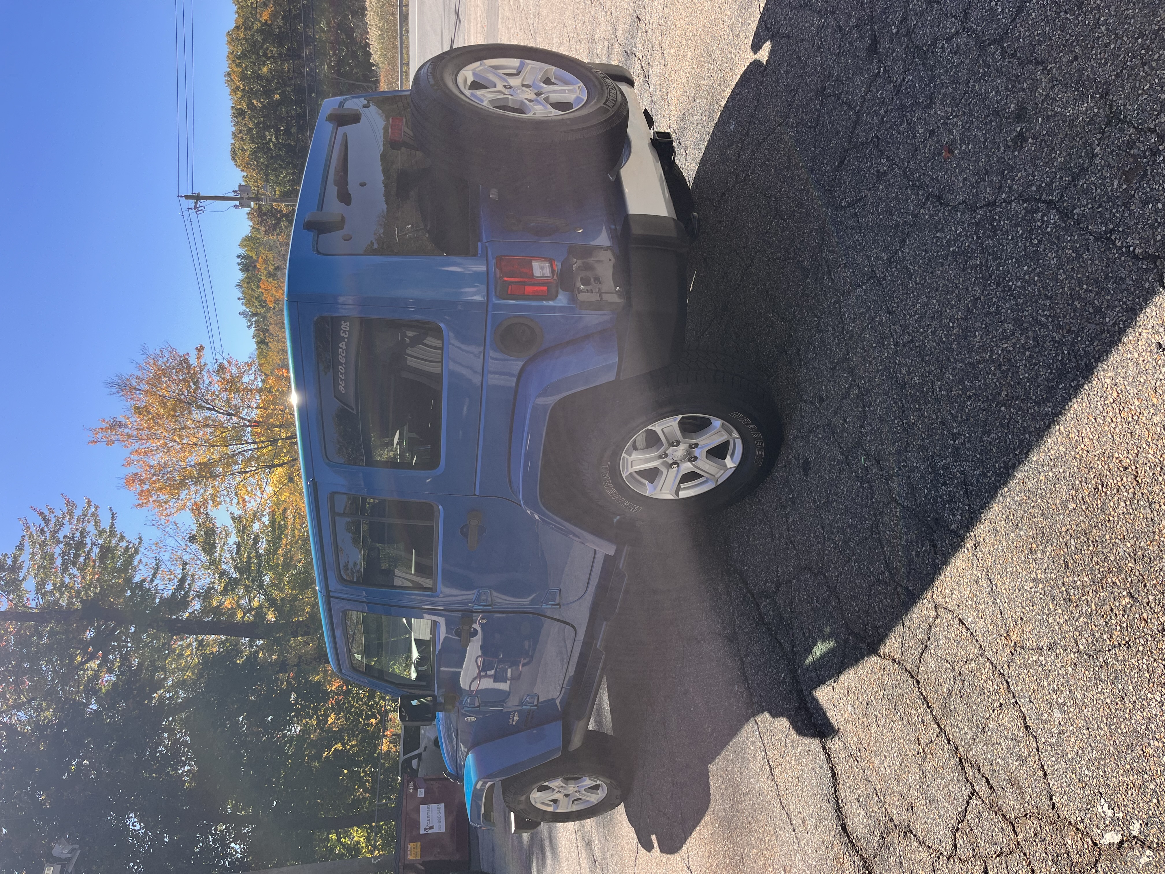NEW ARRIVAL!!! 2015 JEEP WRANGLER UNLIMITED SAHARA!! Clean carfax! Loaded with remote start, alpine stereo, heated leather seats, body color match hardtop, Bluetooth and more! With ONLY 79,400 miles it’s not even broken in yet! Won’t last at ONLY $17,900!!!