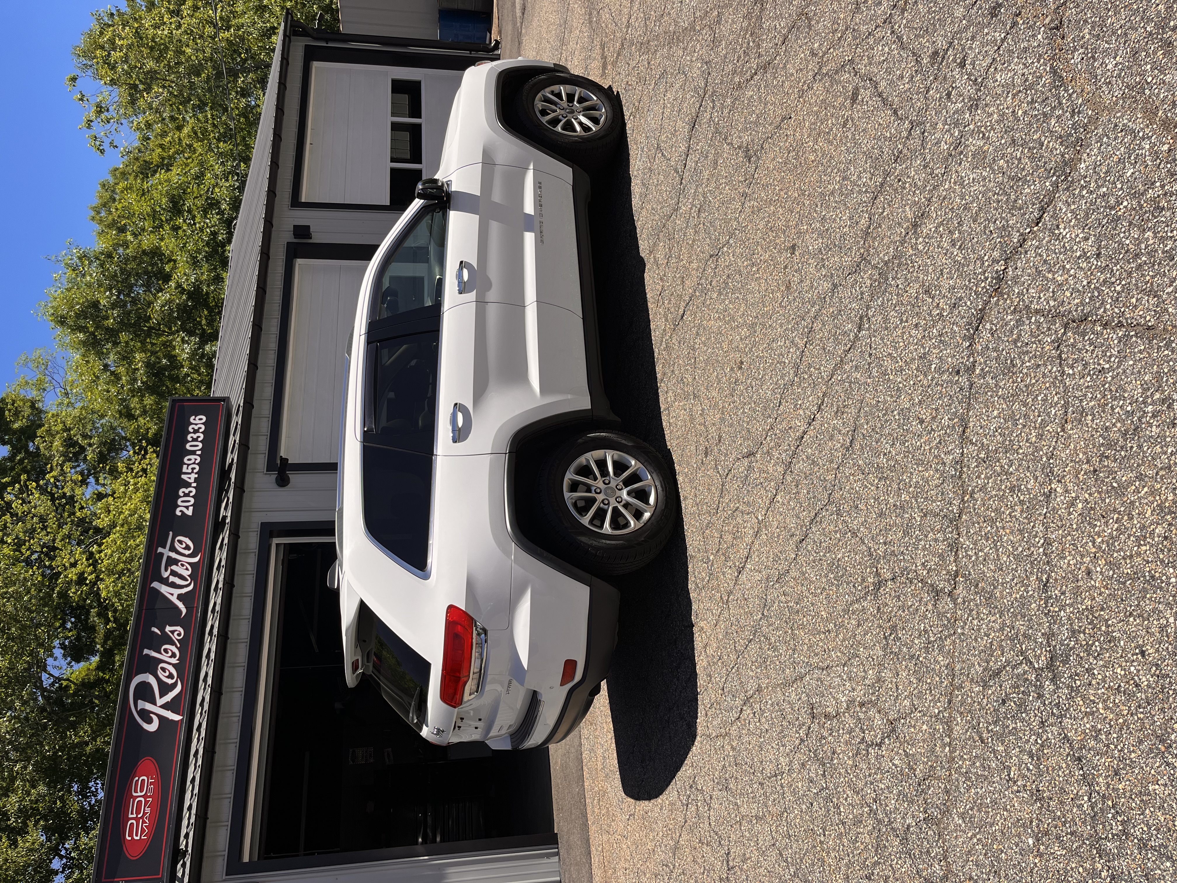 NEW ARRIVAL!!! 2014 JEEP GRAND CHEROKEE LIMITED!! Only 116k miles!! Loaded with navigation, remote start, heated front and rear seats, heated steering wheel, Bluetooth, backup camera and much much more!! Won’t last at ONLY $9,900!!!