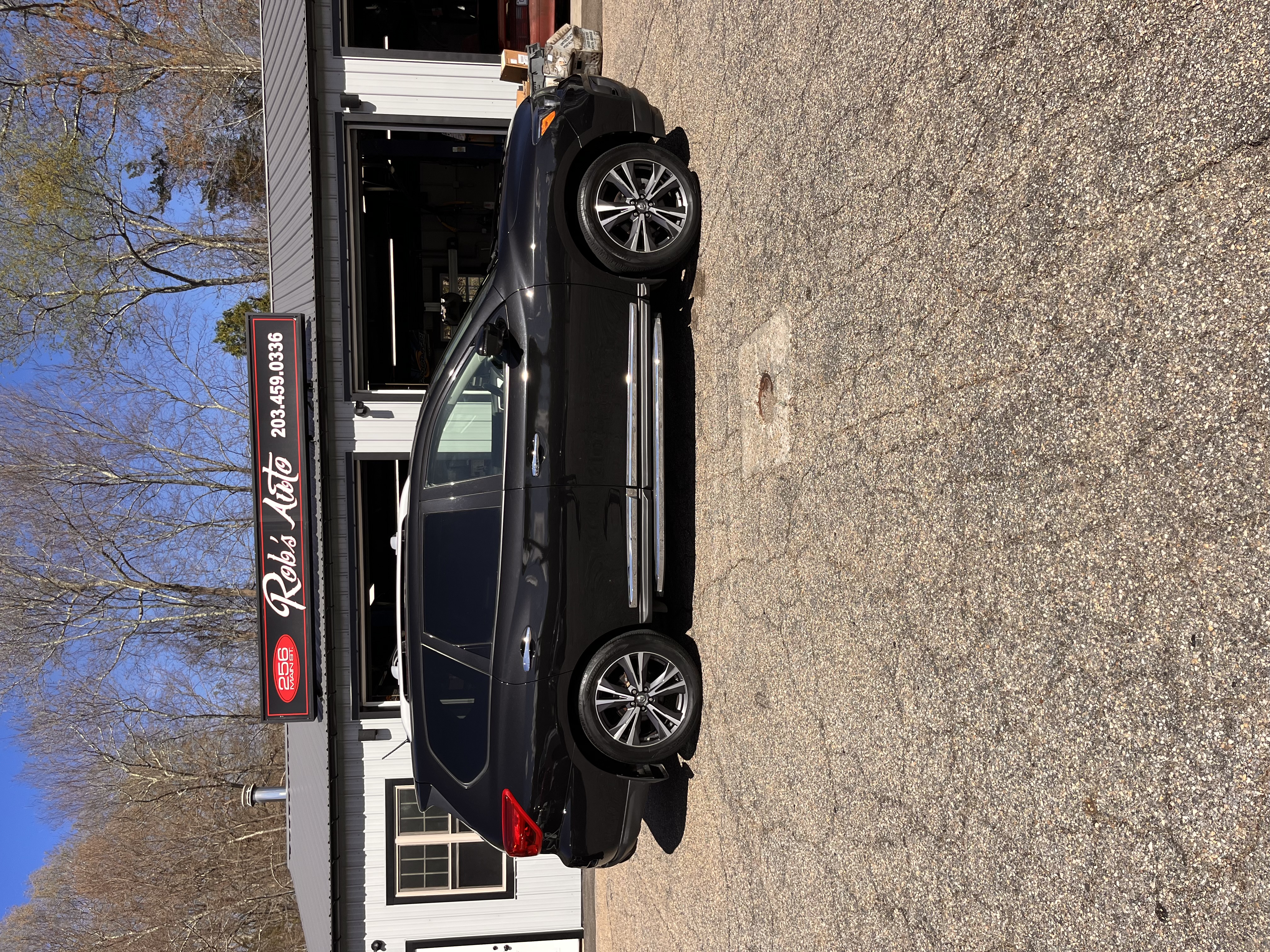 NEW ARRIVAL!! 2018 NISSAN PATHFINDER PLATINUM EDTION 4wd!! Clean carfax!!! Absolutely loaded!! Navigation, dvd, remote start, heated and cooled front seats, heated rear seats, third row, backup camera and much much more! Best part ONLY 42k miles!!! Great bargain at $19,900!!!