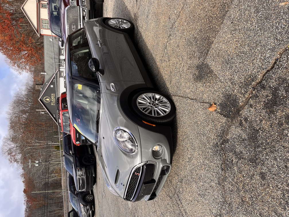 NEW ARRIVAL!! 2019 MINI COOPER S!! Clean carfax!! ONLY 33k miles! Signature Trim!! Heated leather seats, pano roof, backup camera, Bluetooth and much much more! Won’t last at Only $19,900