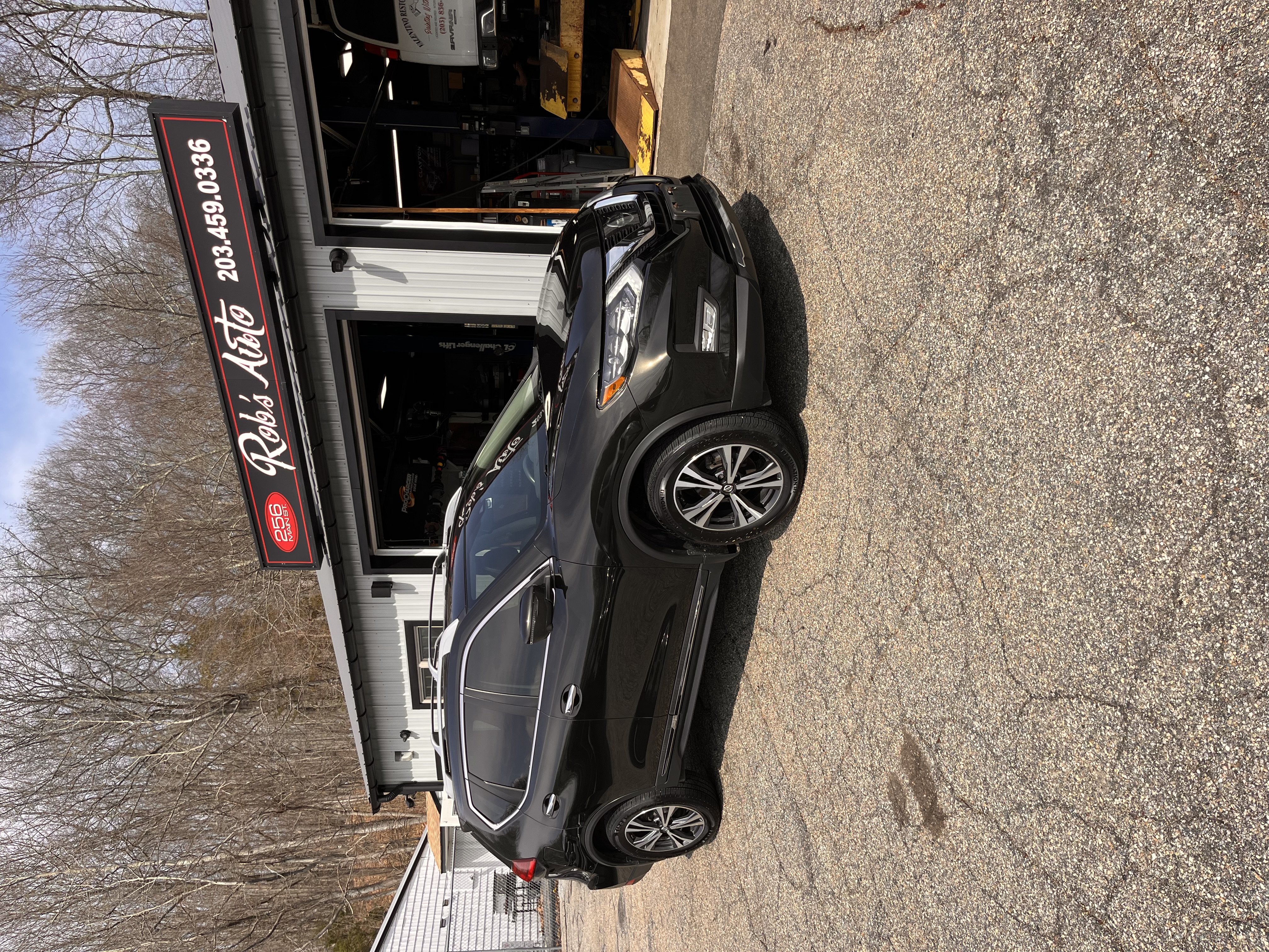 NEW ARRIVAL!! 2017 NISSAN ROGUE SL AWD!! One owner car!! Premium package!! Loaded!! Navigation, heated seats, heated steering wheel, backup camera, Bose stereo, remote start and much much more!! 105k miles!! Runs and drives great!! Won’t last at ONLY 11,900!!!