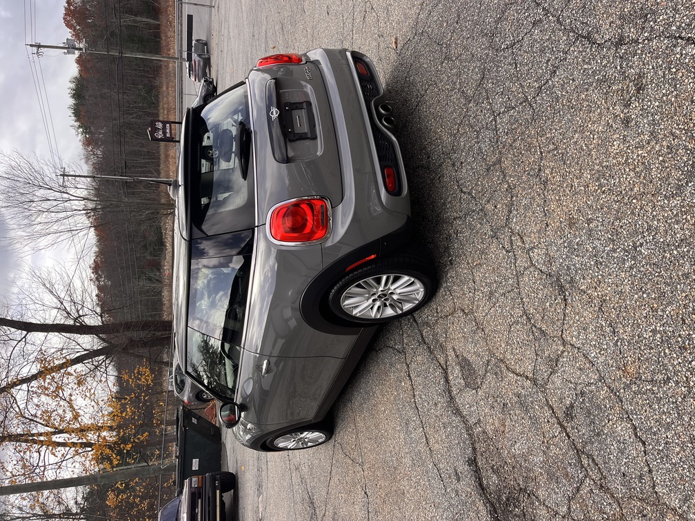 NEW ARRIVAL!! 2019 MINI COOPER S!! Clean carfax!! ONLY 33k miles! Signature Trim!! Heated leather seats, pano roof, backup camera, Bluetooth and much much more! Won’t last at Only $19,900