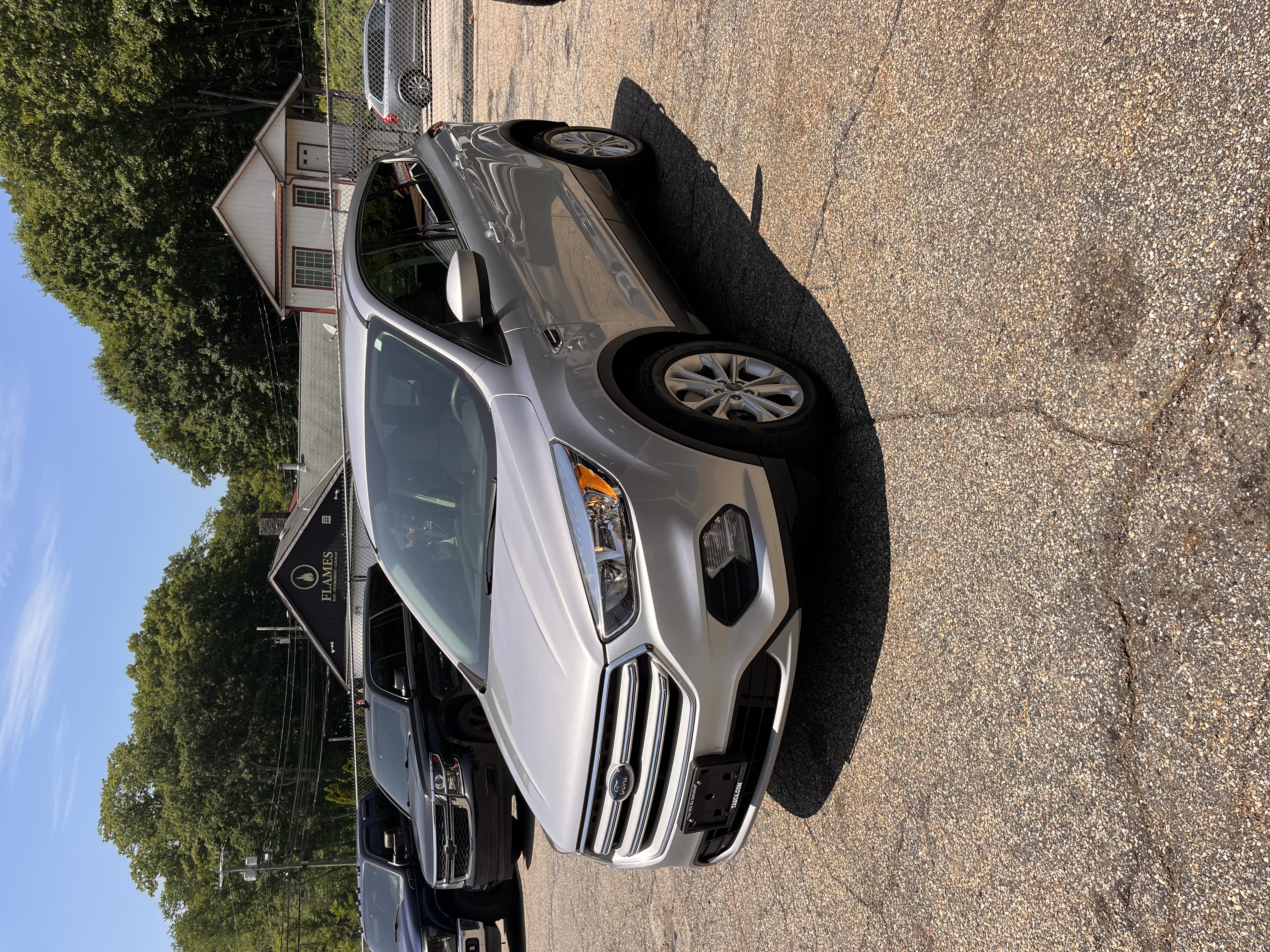 NEW ARRIVAL!!! 2019 FORD ESCAPE SE!! AWD!! Runs and drives great!! Gas saver!! Heated seats, remote start, backup camera, Bluetooth, keyless entry and much more!! Only 83k miles!! Won’t last at $12,900!!