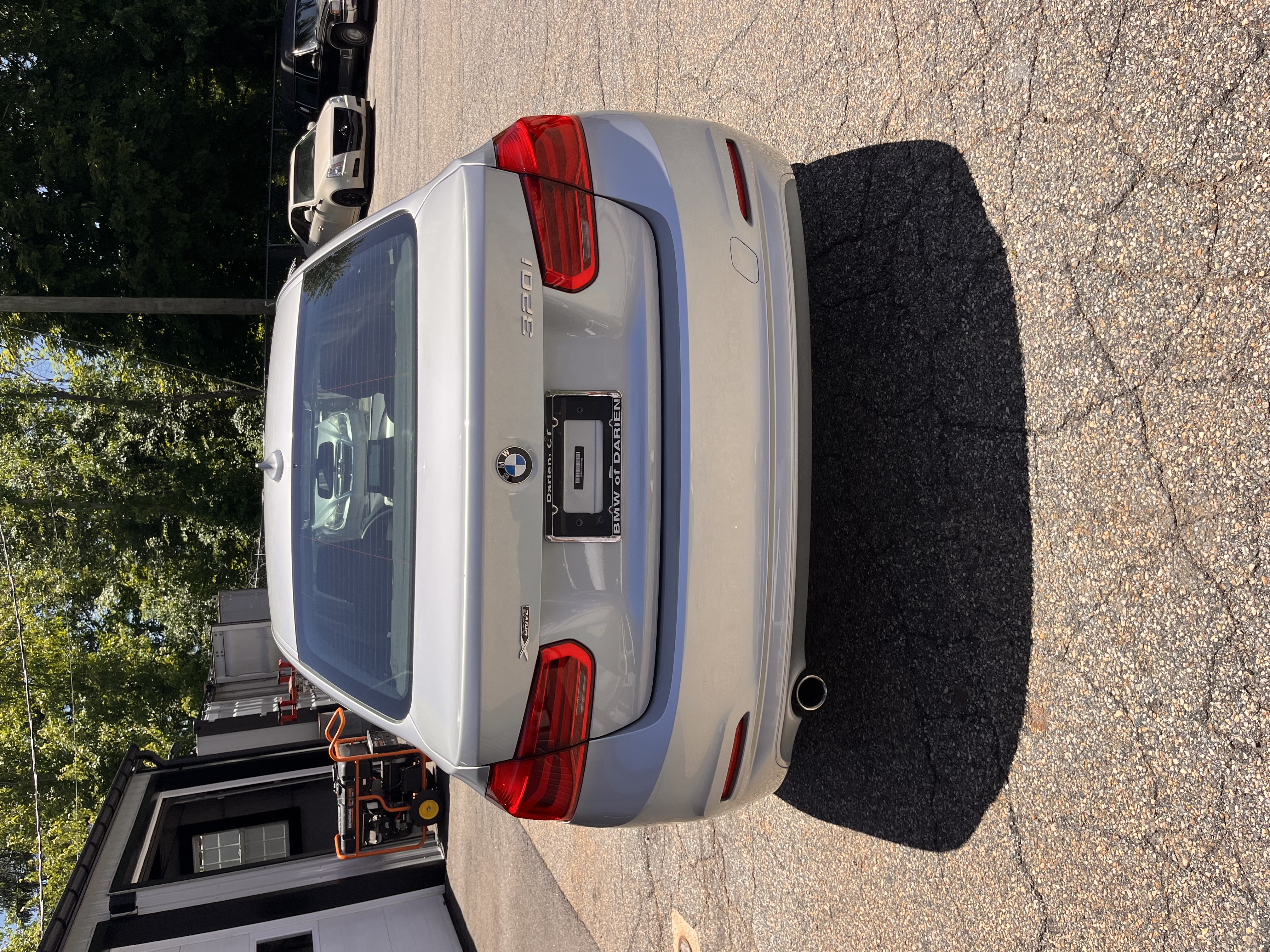NEW ARRIVAL!!! ABSOLUTELY STUNNING 2018 BMW 320 XDRIVE!!! Clean carfax! Loaded with blind spot, heated seats, navigation, backup camera, moonroof and much much more!!! AWD!! Best part ONLY 18,000 miles! That’s right 18k miles!! Why buy new?? Priced to sell at $21,900!!