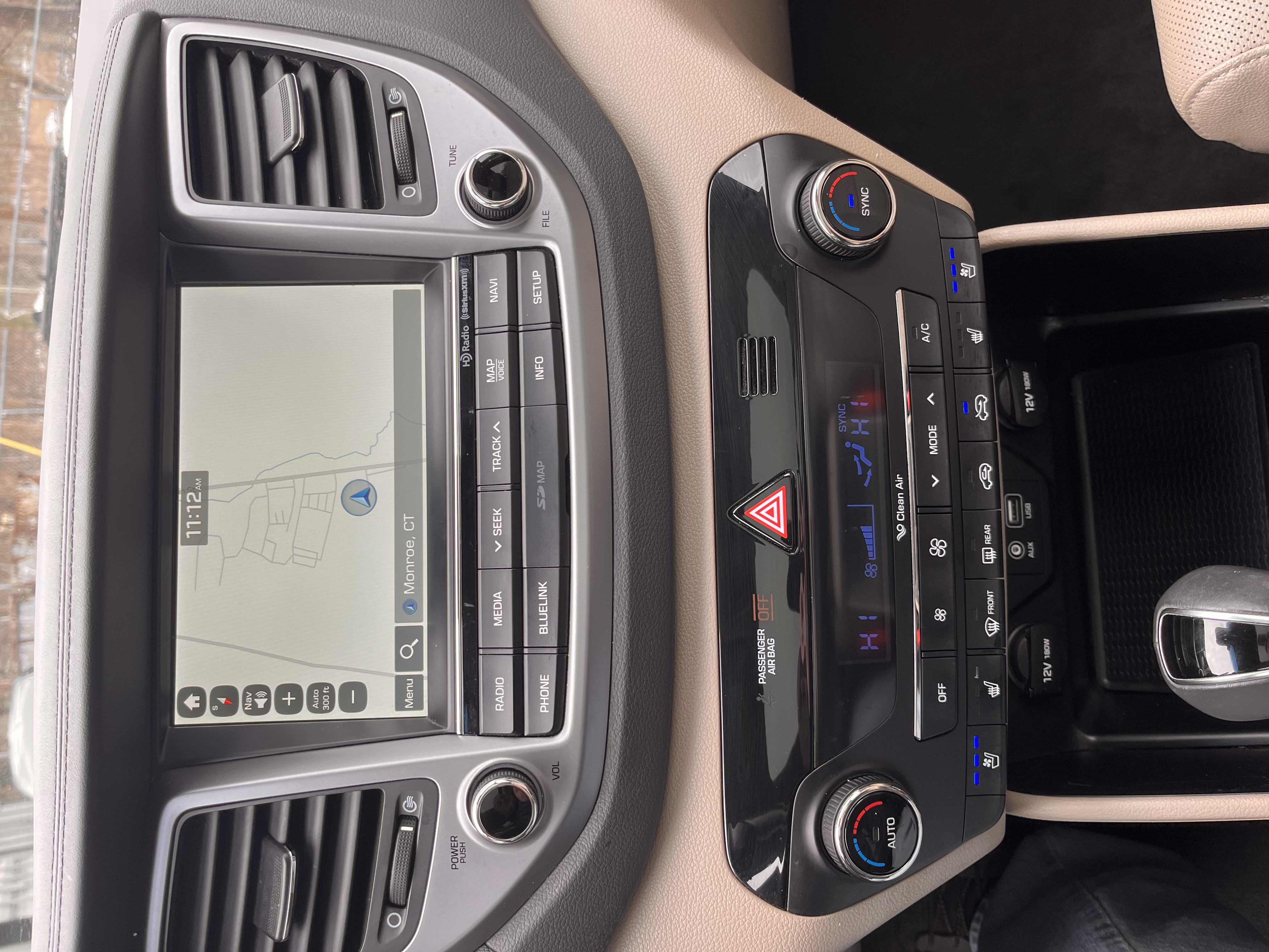 NEW ARRIVAL!!! 2016 HYUNDAI TUSCON LIMITED!! One Owner!! Clean Carfax!! Ultimate Package!!! Heated and cooled front seats, heated rear seats, pano roof, all the safety features and much more! Driven less than 8,000 miles a year with only 79k miles!! Won’t last at ONLY 12,900!!!