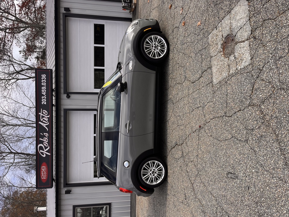 NEW ARRIVAL!! 2019 MINI COOPER S!! Clean carfax!! ONLY 33k miles! Signature Trim!! Heated leather seats, pano roof, backup camera, Bluetooth and much much more! Won’t last at Only $19,900