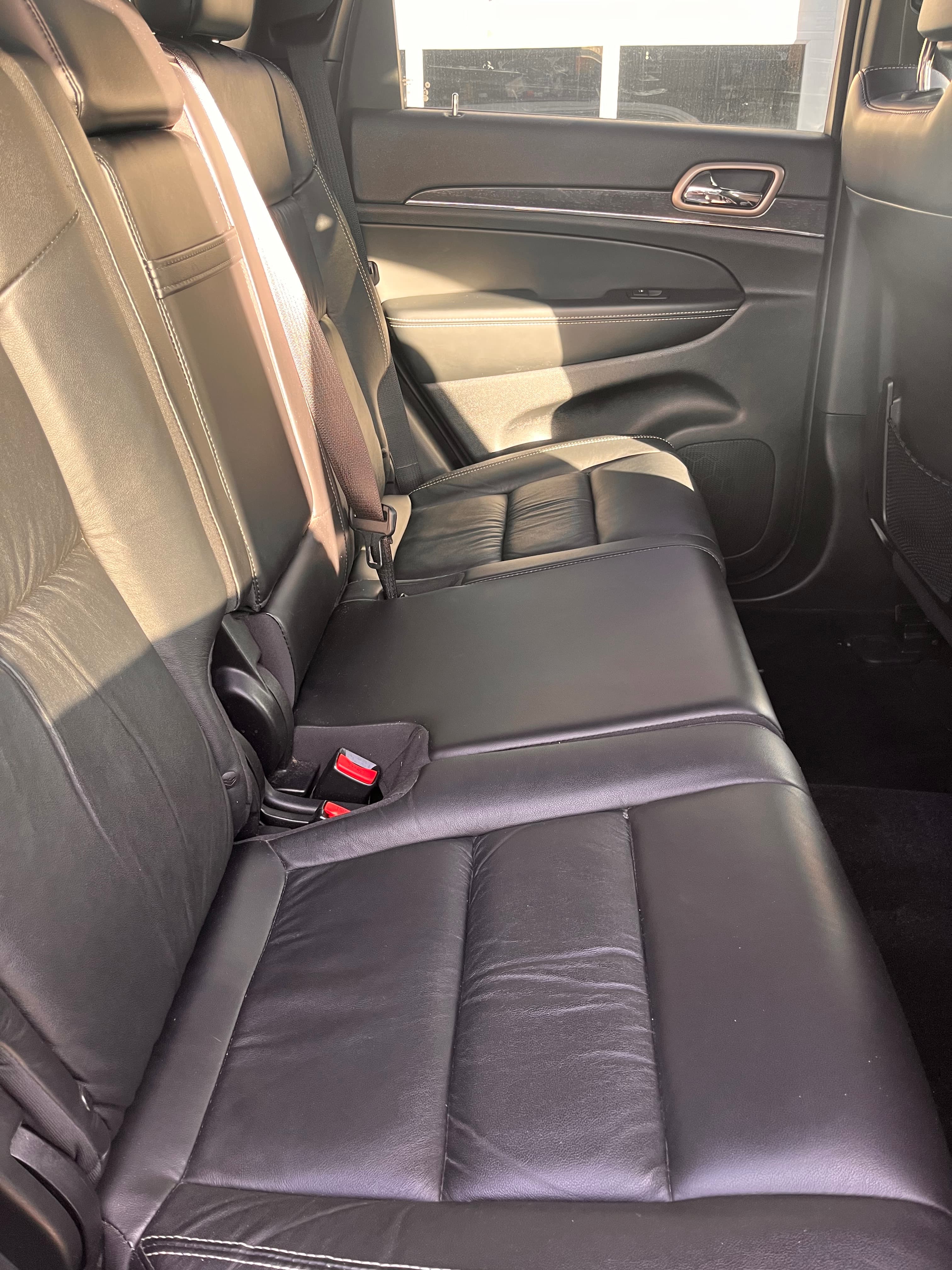 NEW ARRIVAL!!! 2014 JEEP GRAND CHEROKEE LIMITED!!! Absolutely spotless. ONLY 46k miles! Runs and drives like new. Loaded with 20” wheels, navigation, backup camera, heated front and rear seats, heated steering wheel, remote start, moonroof and much much more!! Hurry!! Won’t last at only $16,900!!